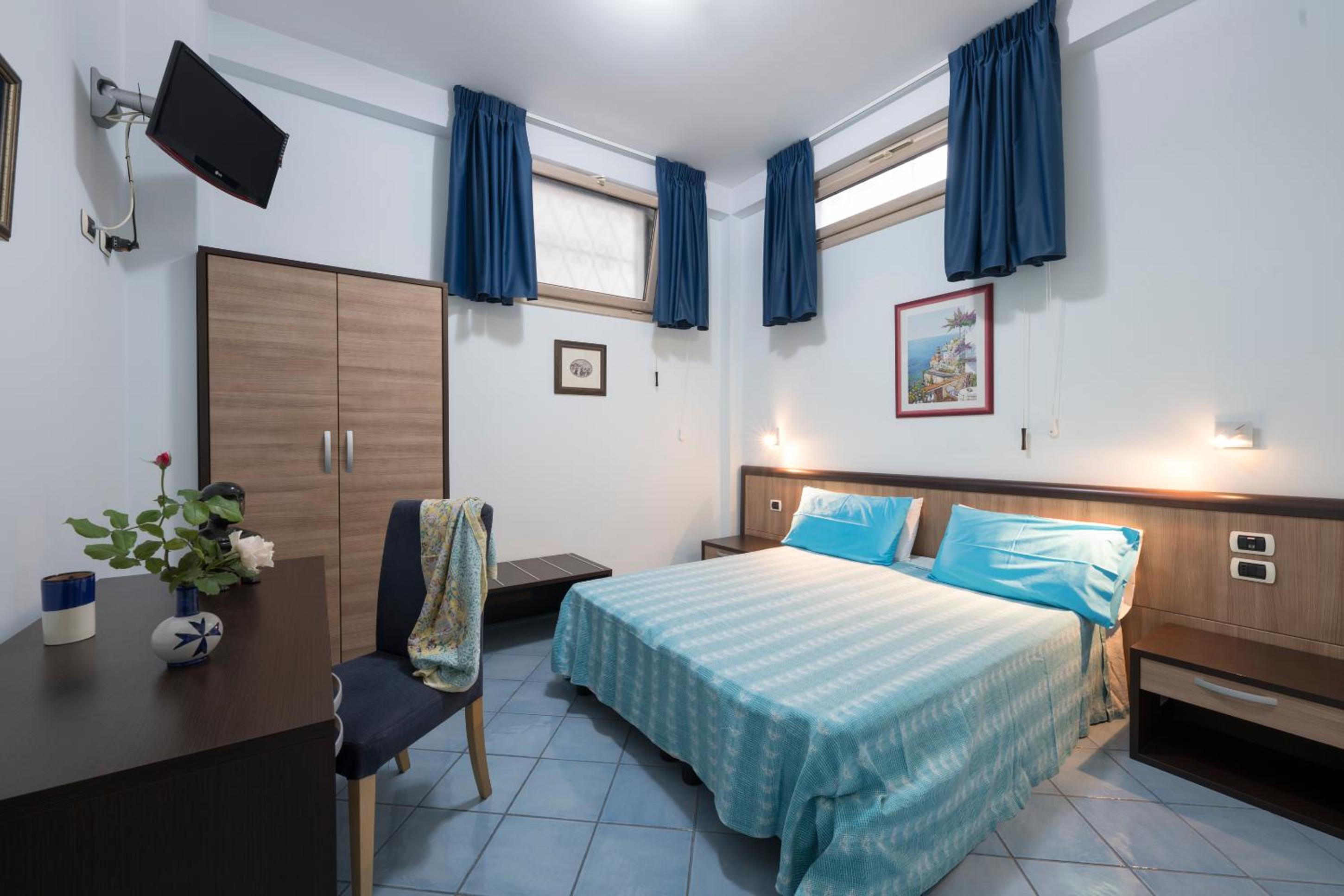 Budget Double Room photo 1