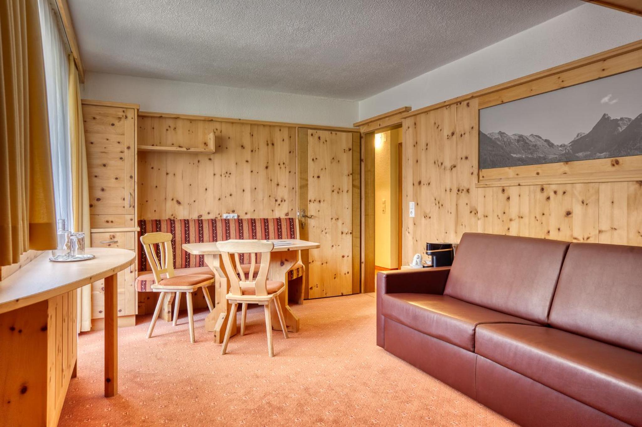 Suite with Balcony photo 2