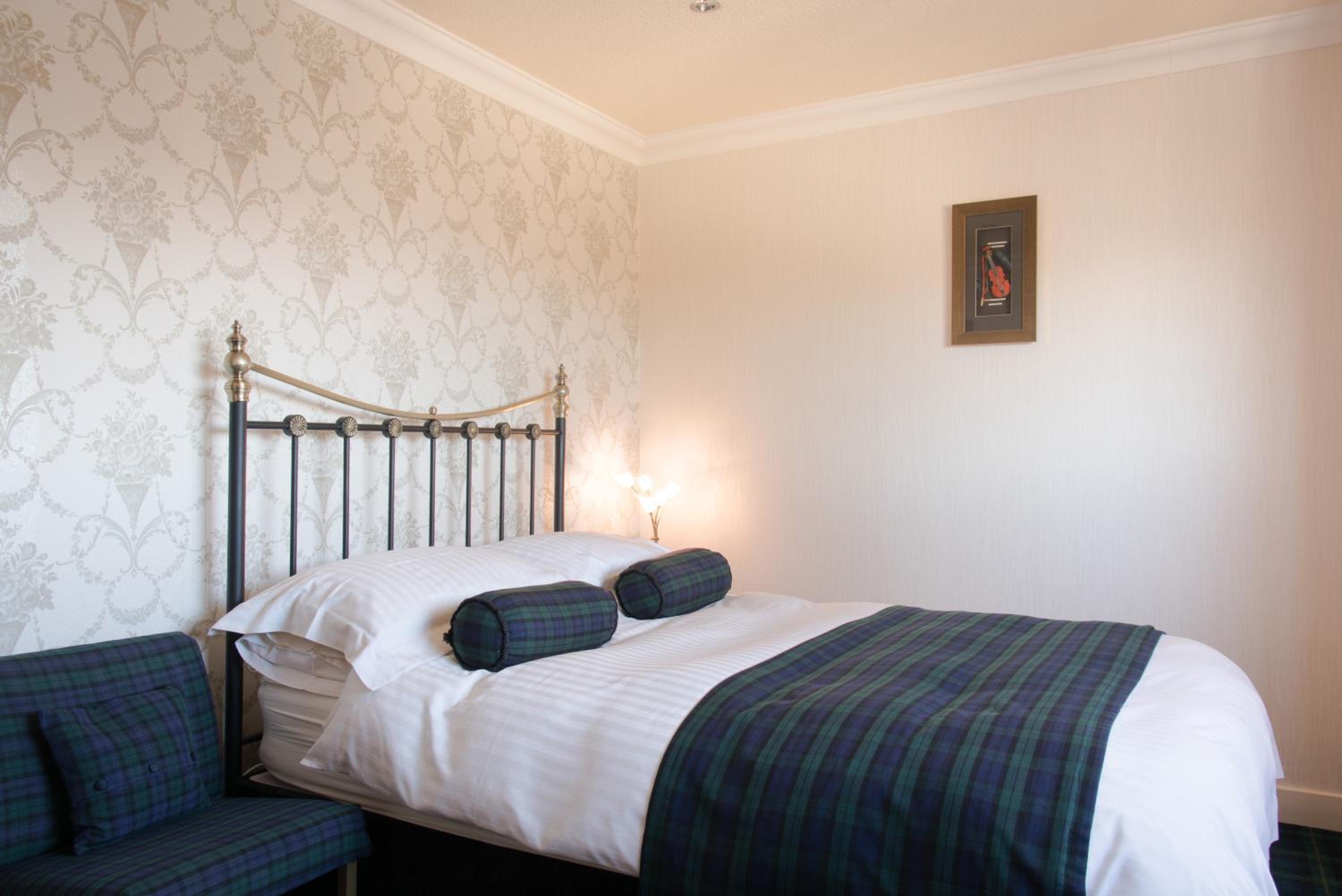 Double Room with Shared Bathroom photo 3