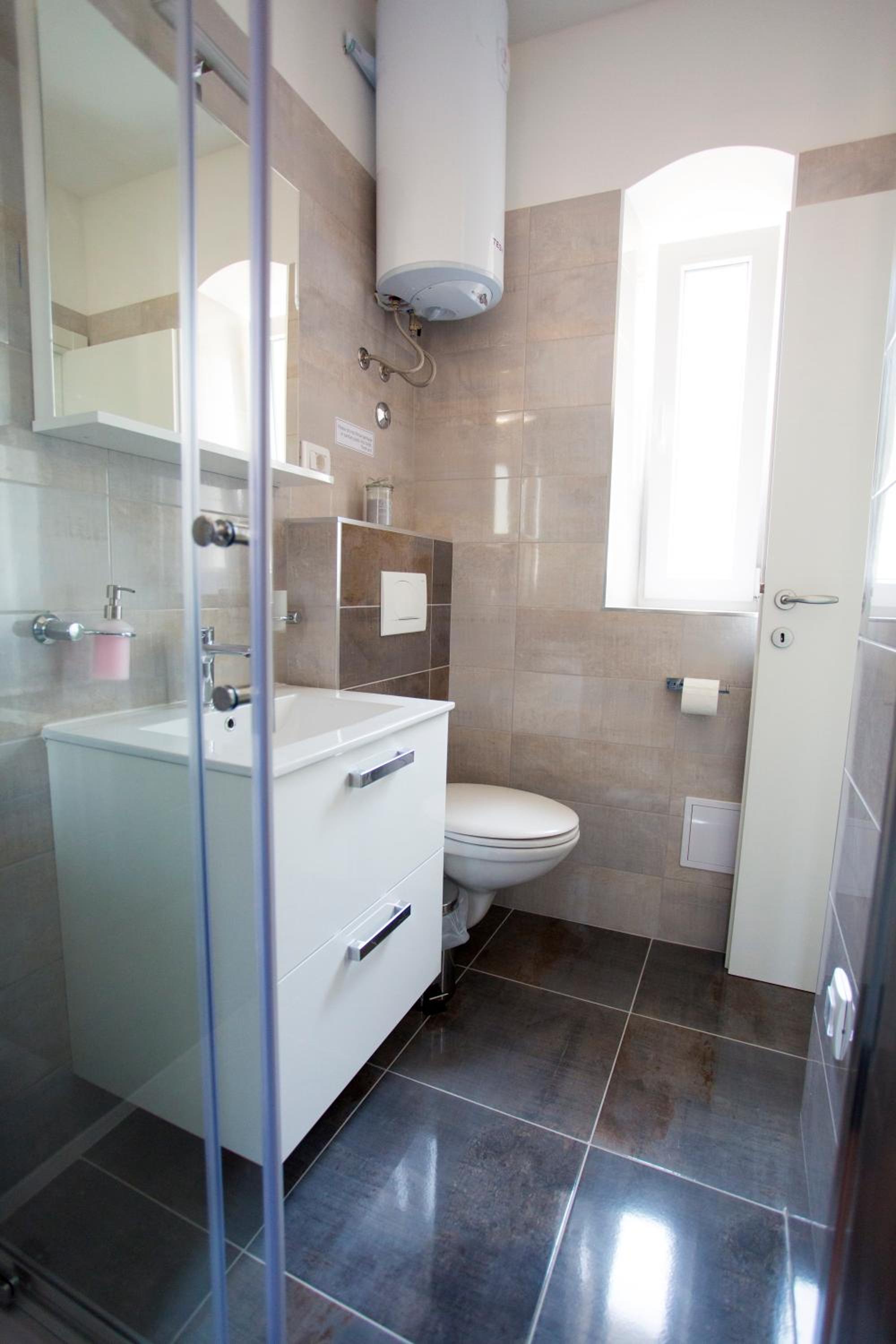 Deluxe Double or Twin Room with Shared Kitchen photo 3