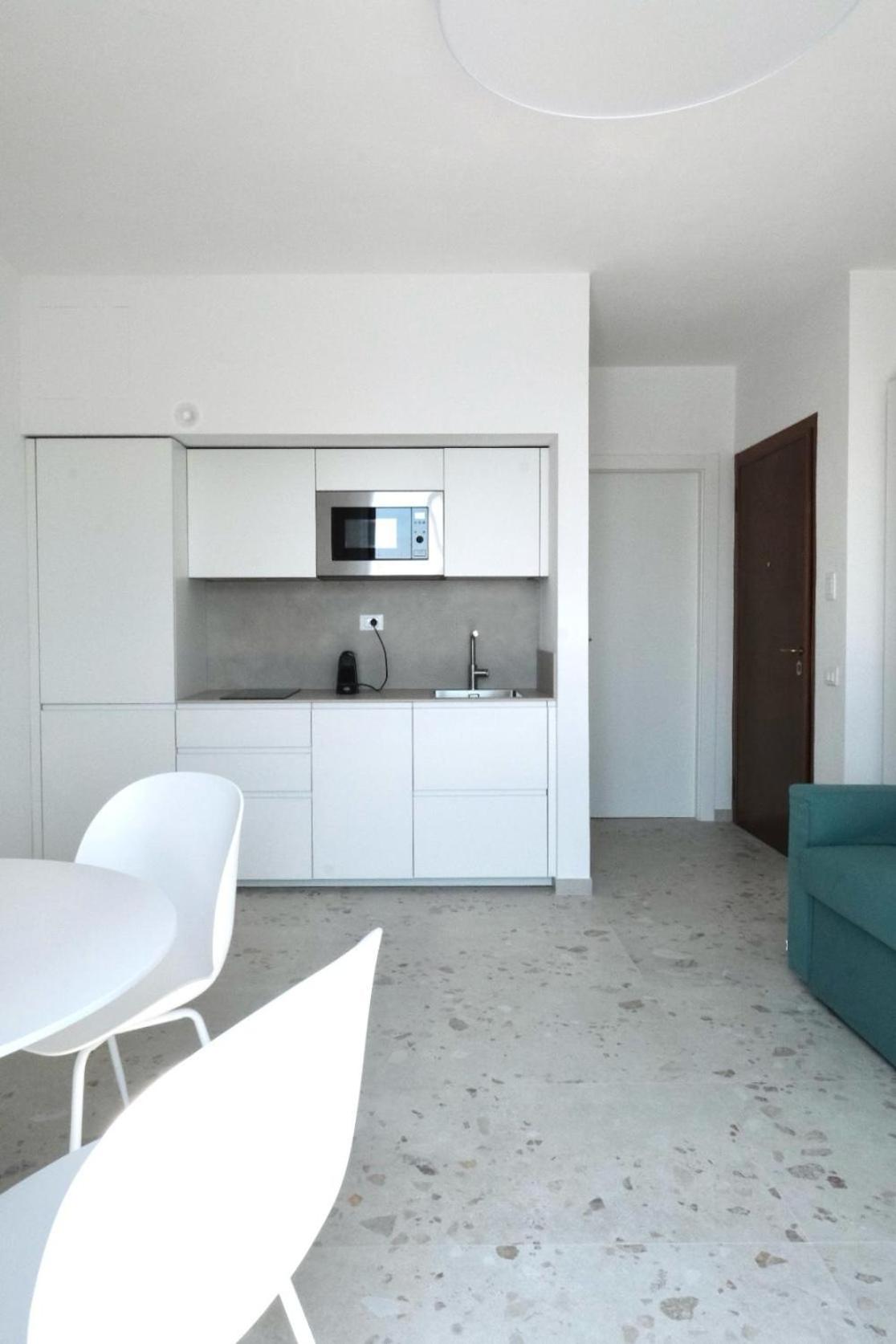 Superior One-Bedroom Apartment with Balcony photo 2