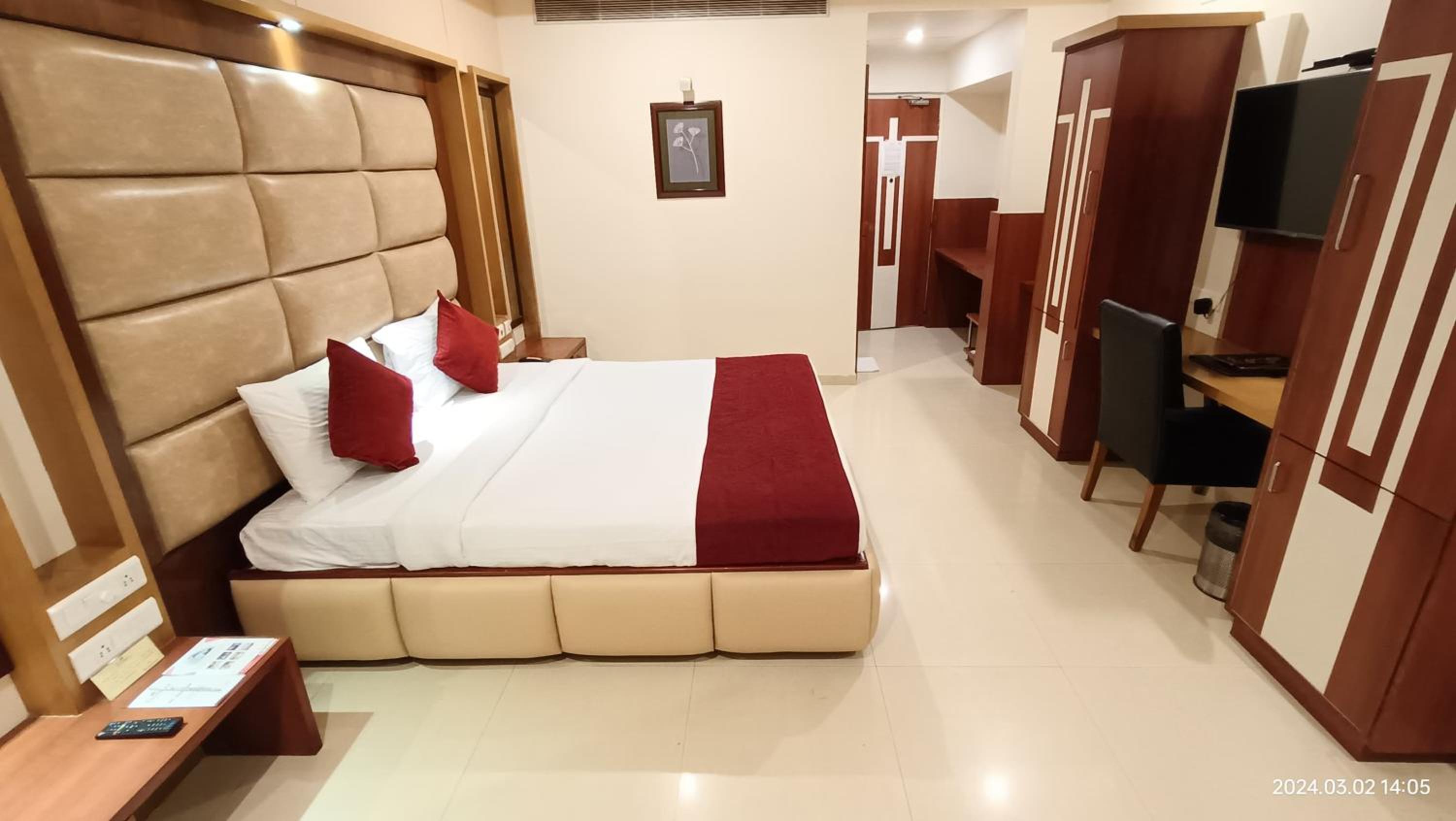 Superior King Room photo 1
