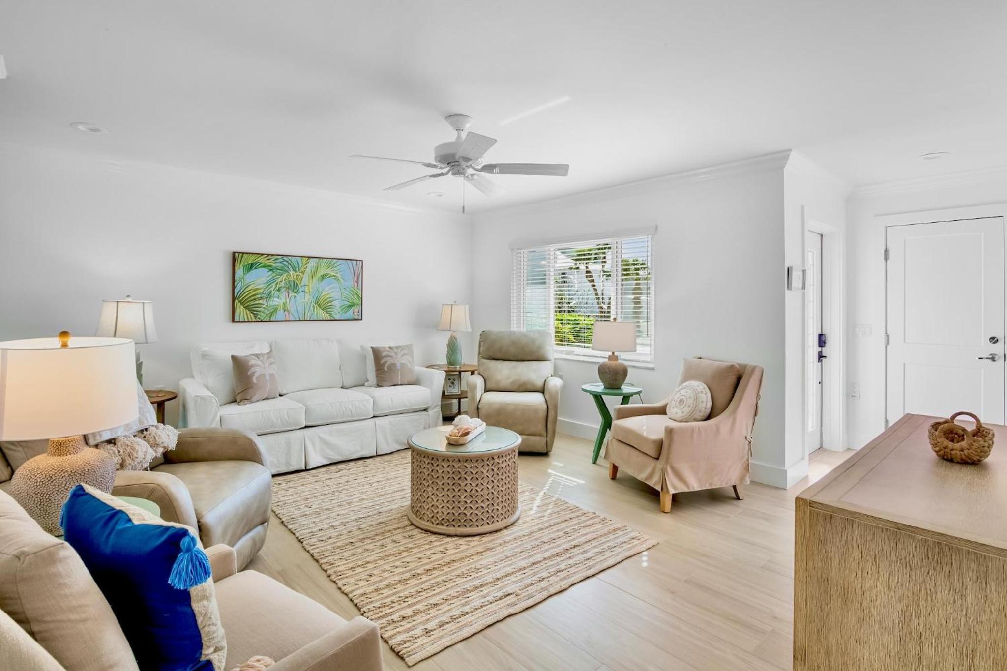 Three-Bedroom House photo 2