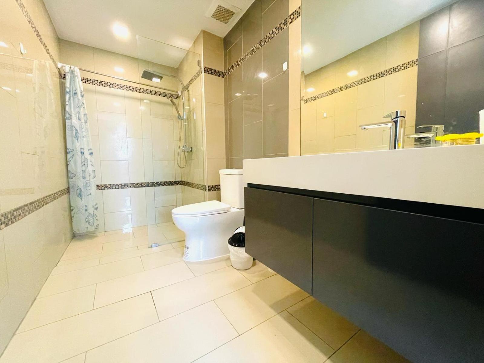 Superior One-Bedroom Apartment photo 1