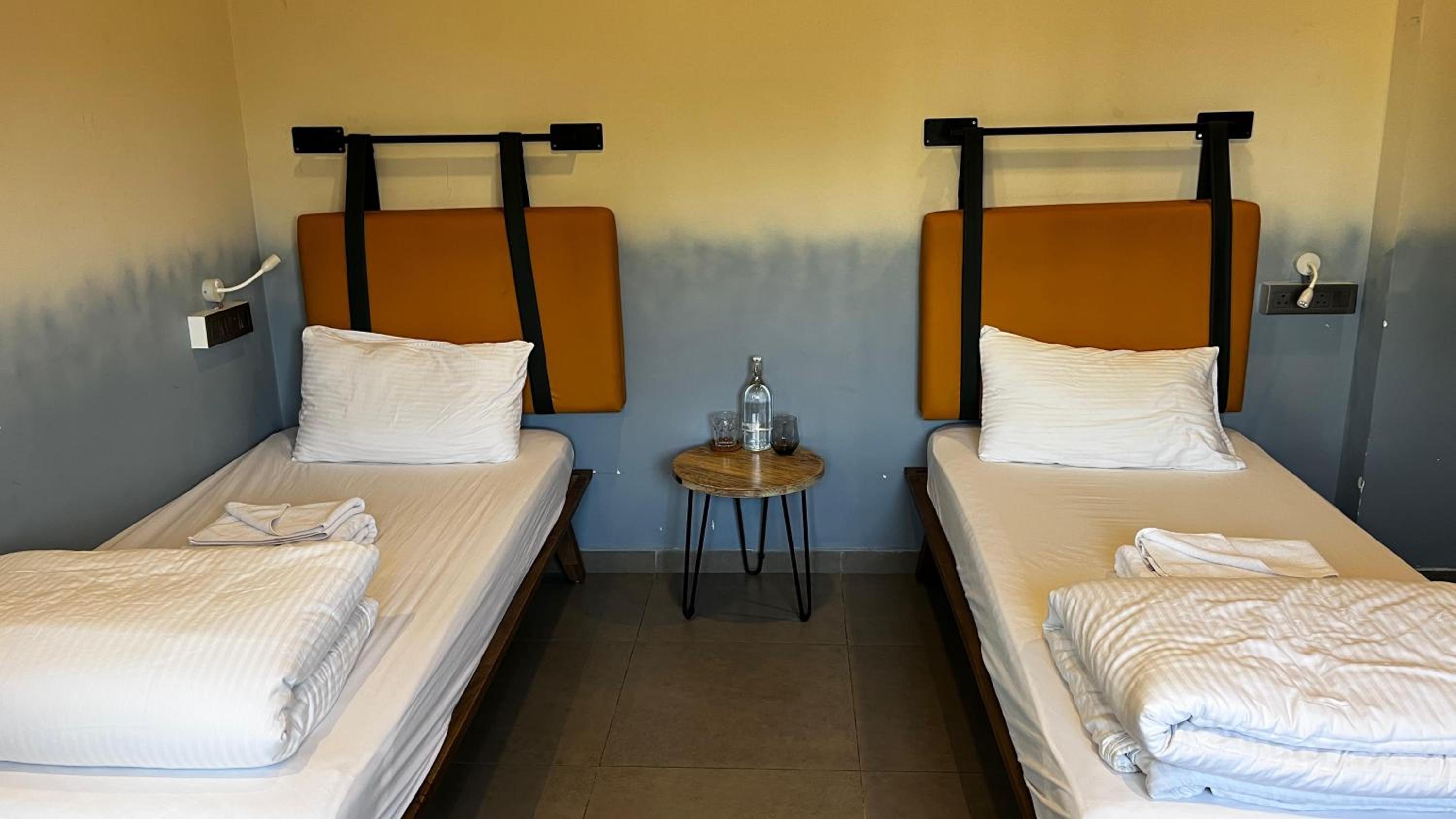 Twin Room with Balcony photo 3
