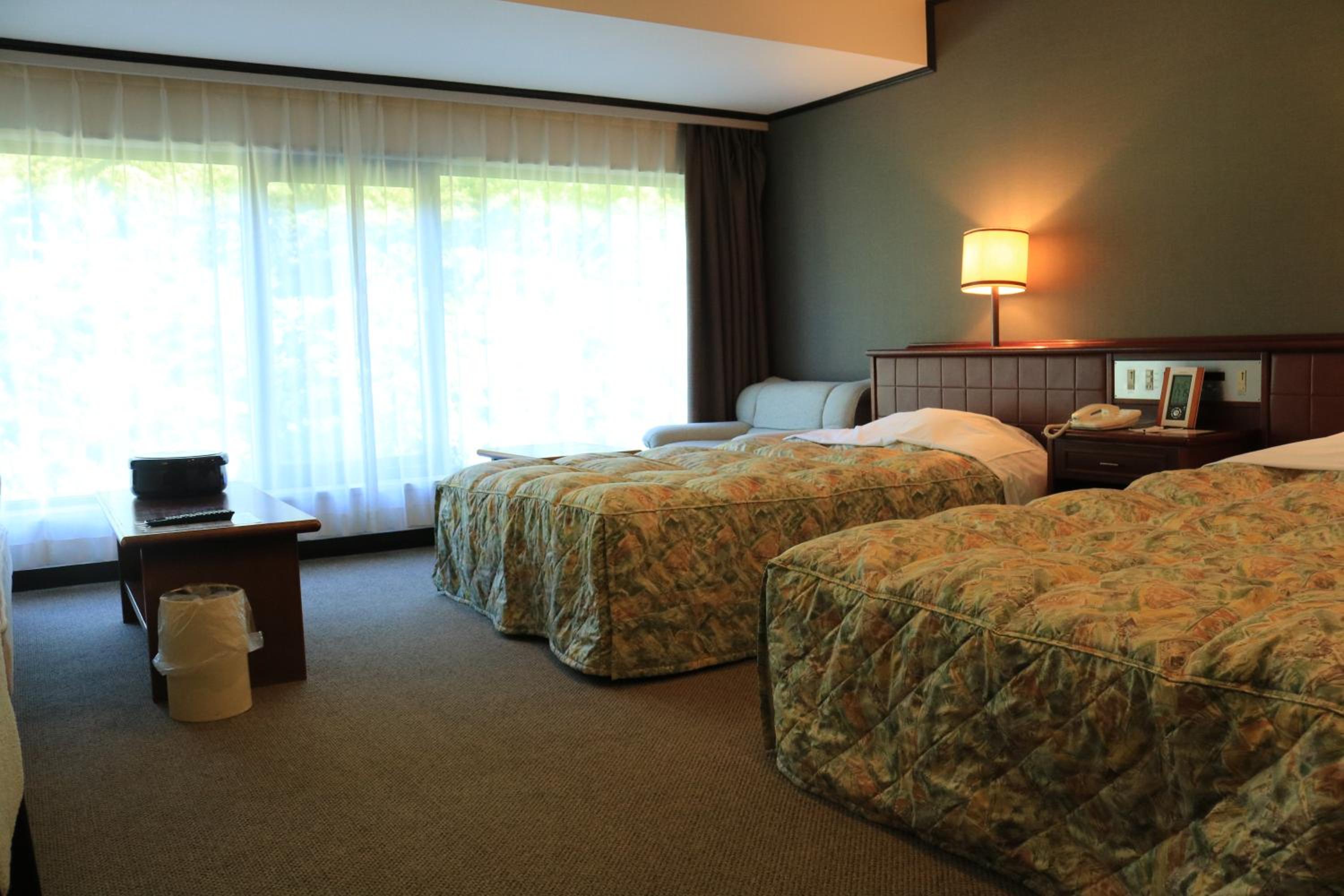 Standard Twin Room - Photo 3