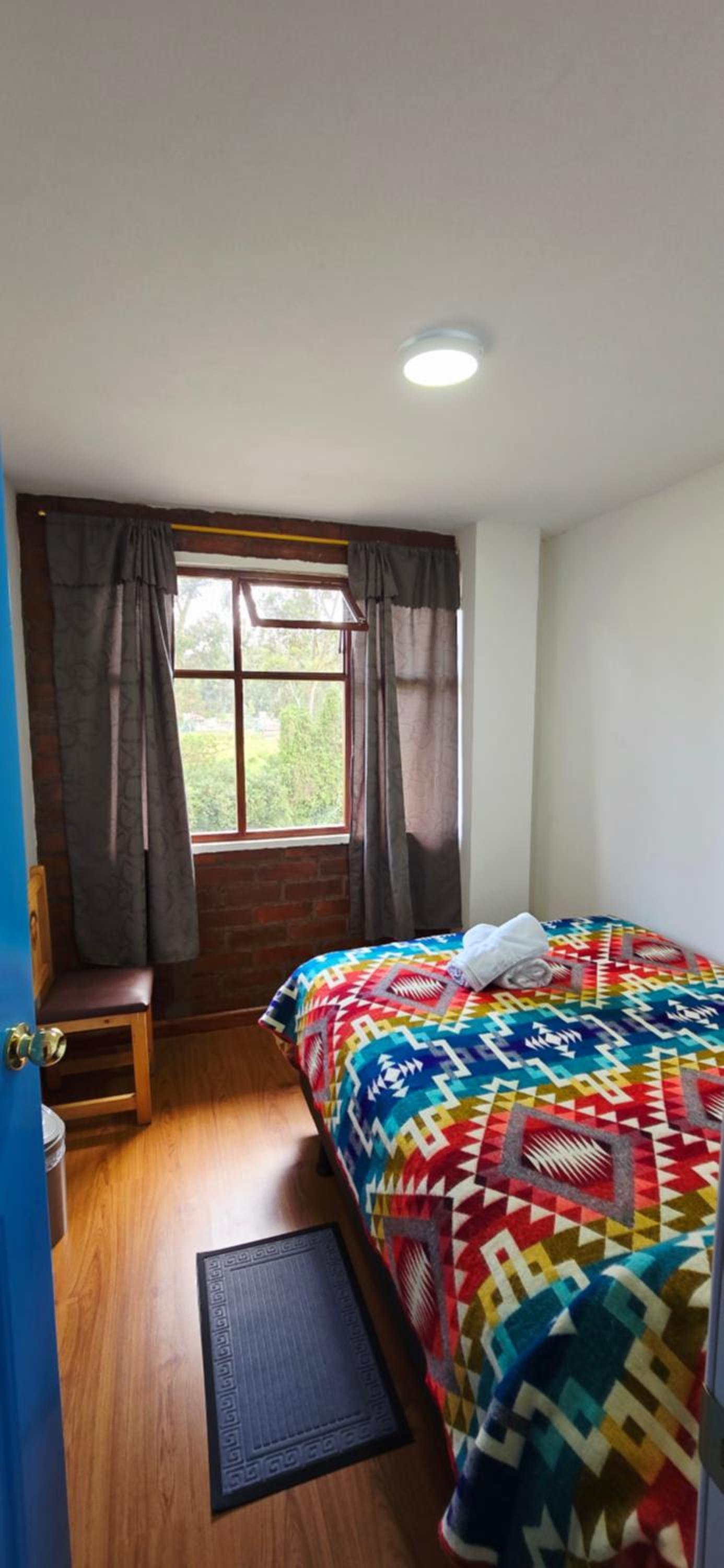 Single Room with Shared Bathroom photo 2