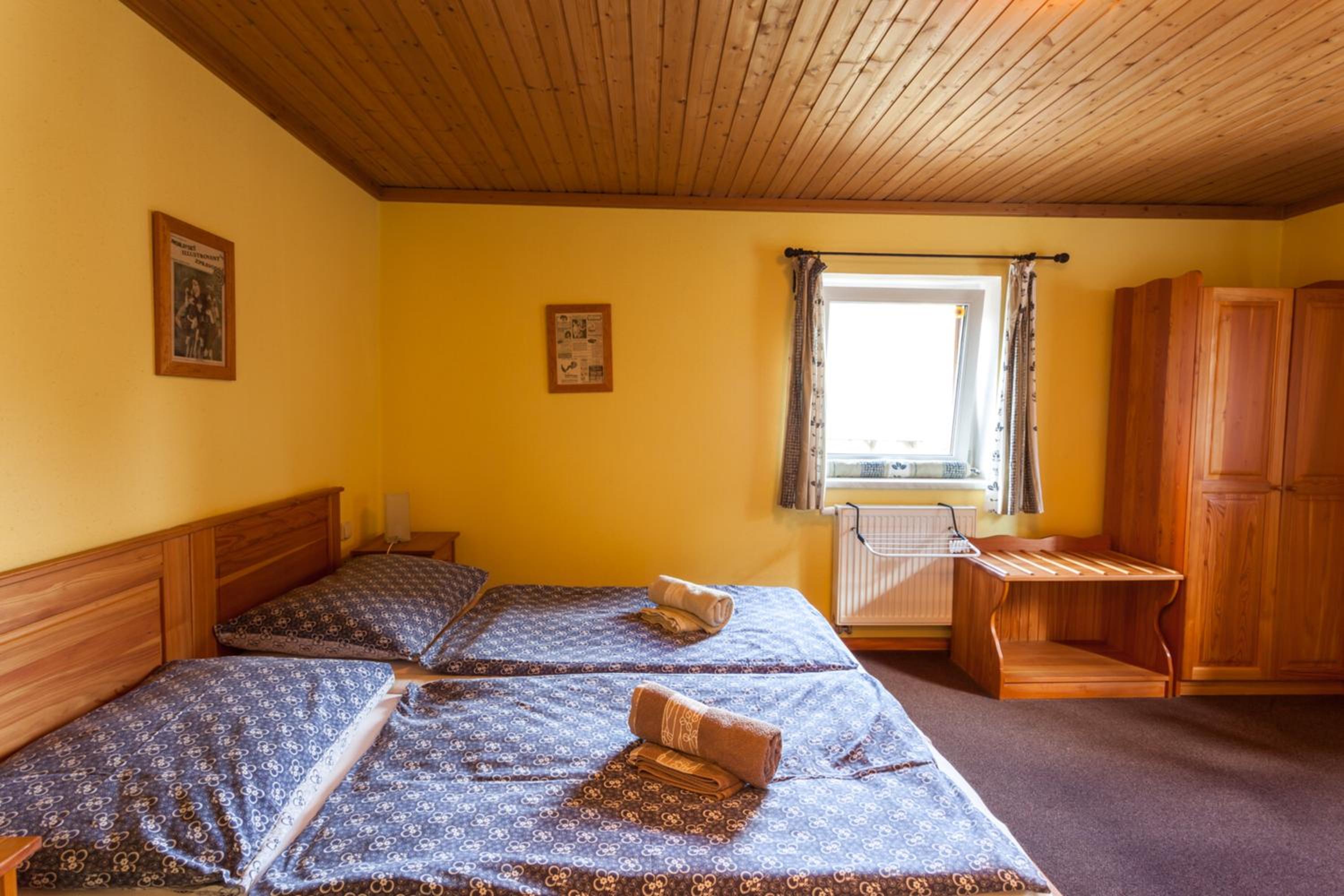 Two-Bedroom Suite - Photo 8