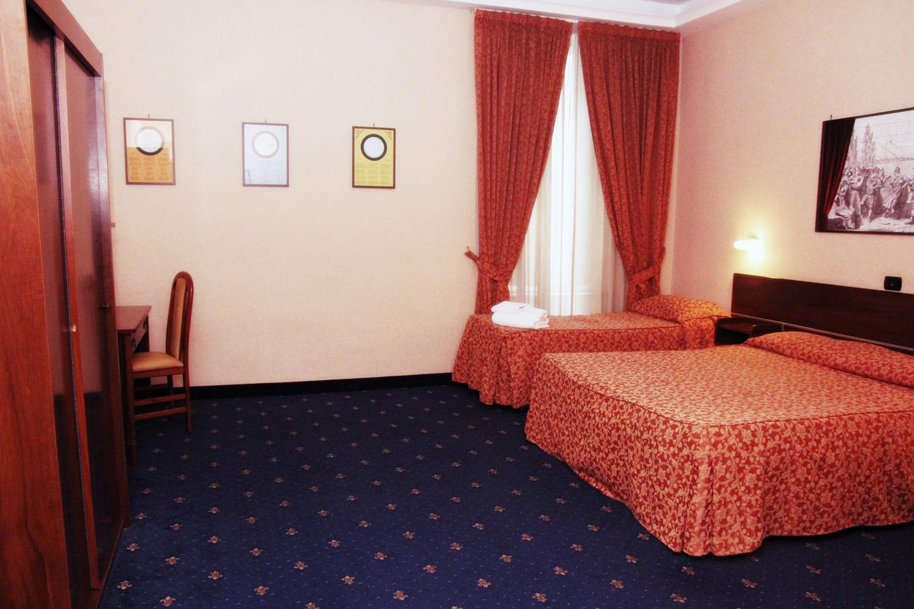 Quadruple Room photo 2