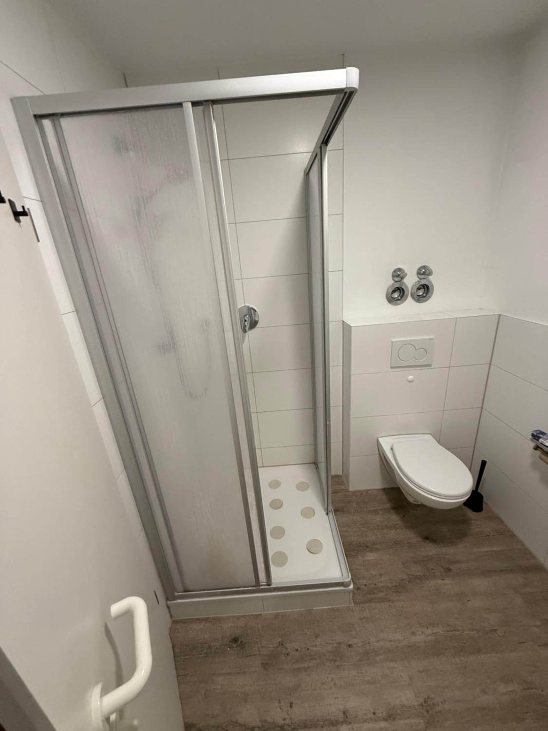 Three-Bedroom Apartment - High Floor photo 3