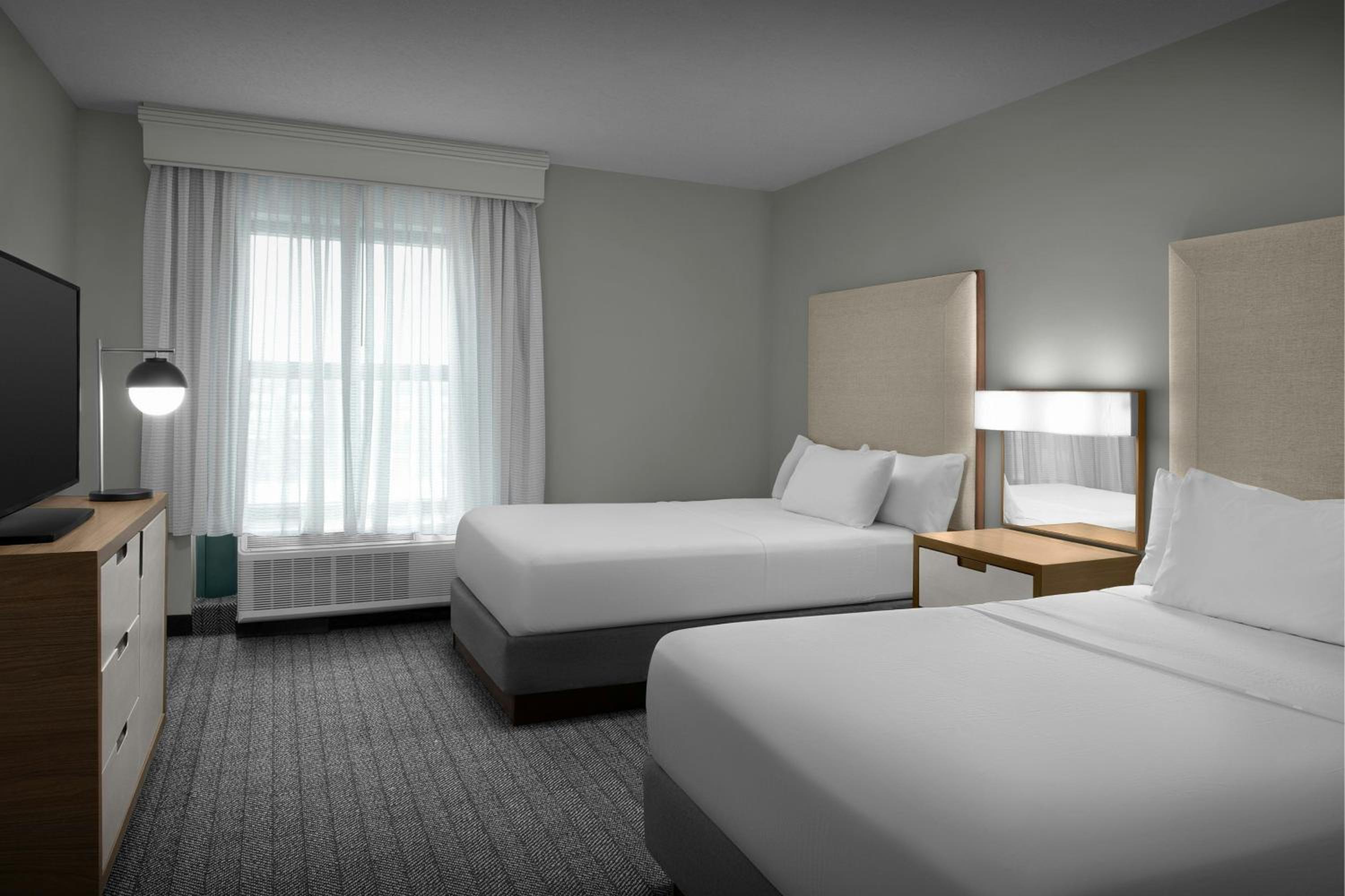 One-Bedroom Corner Double Suite with Sofa Bed and Oceanfront - Hearing Accessible photo 3