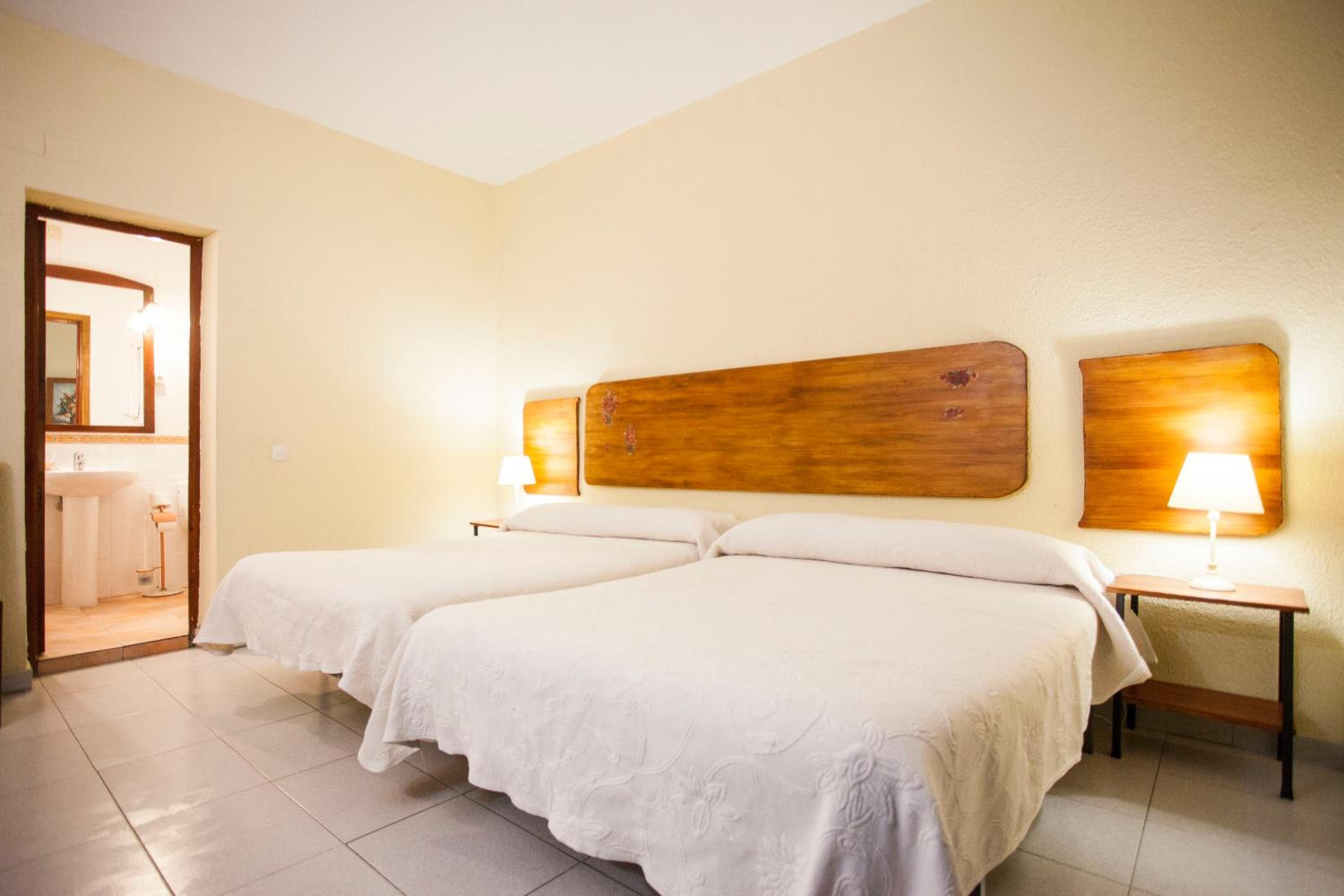 Habitación Doble con 2 Camas Supletorias