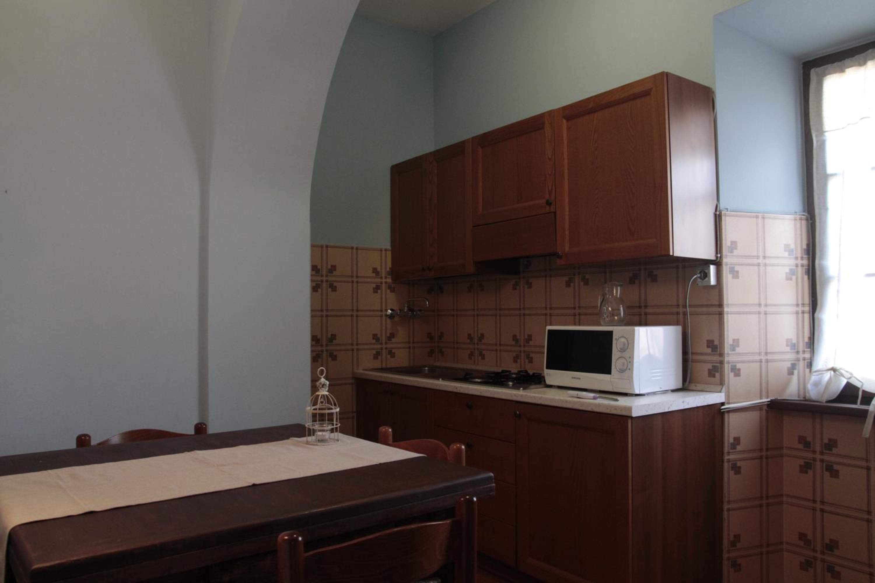One-Bedroom Apartment - Photo 4