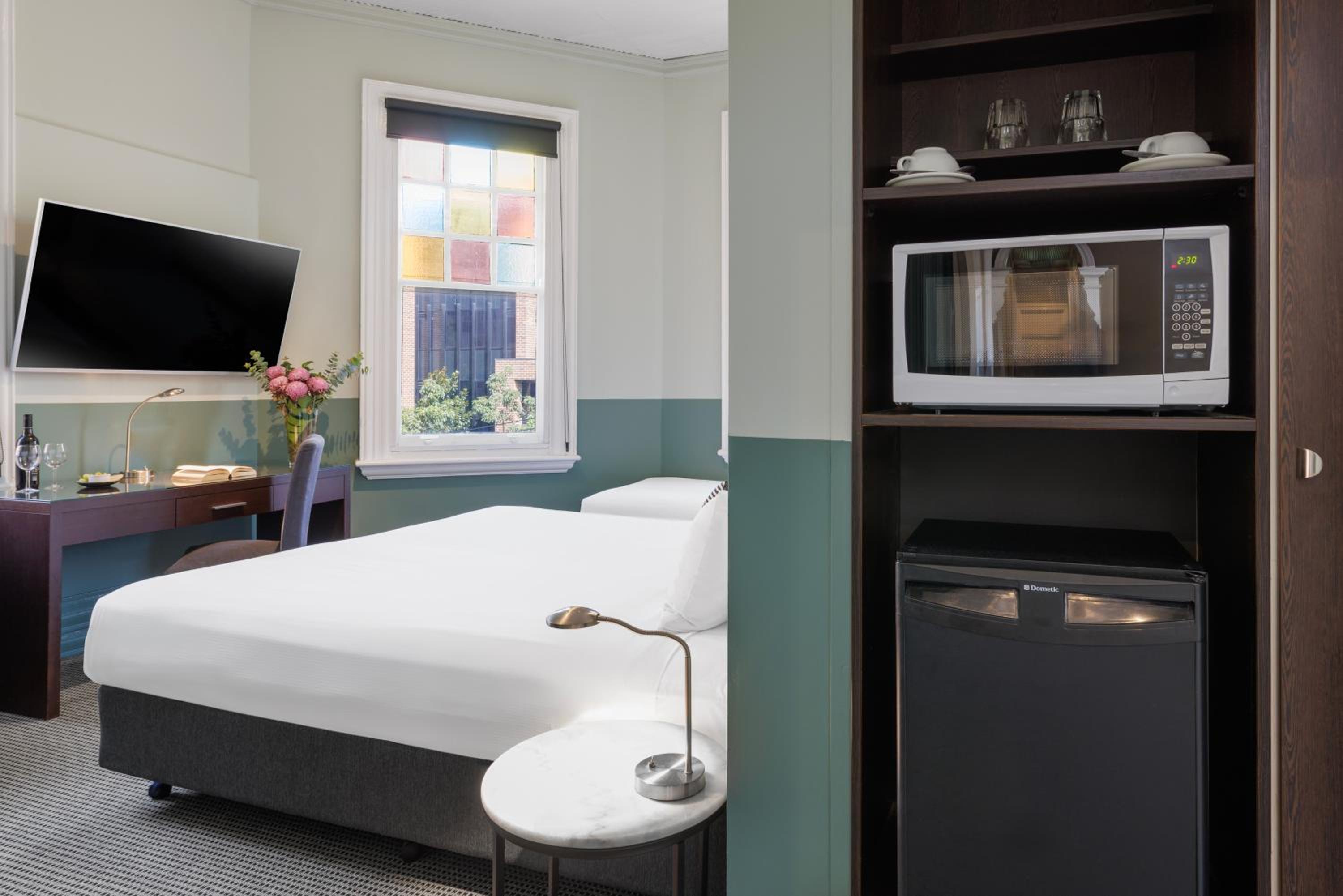 Executive Triple Room thumbnail 5