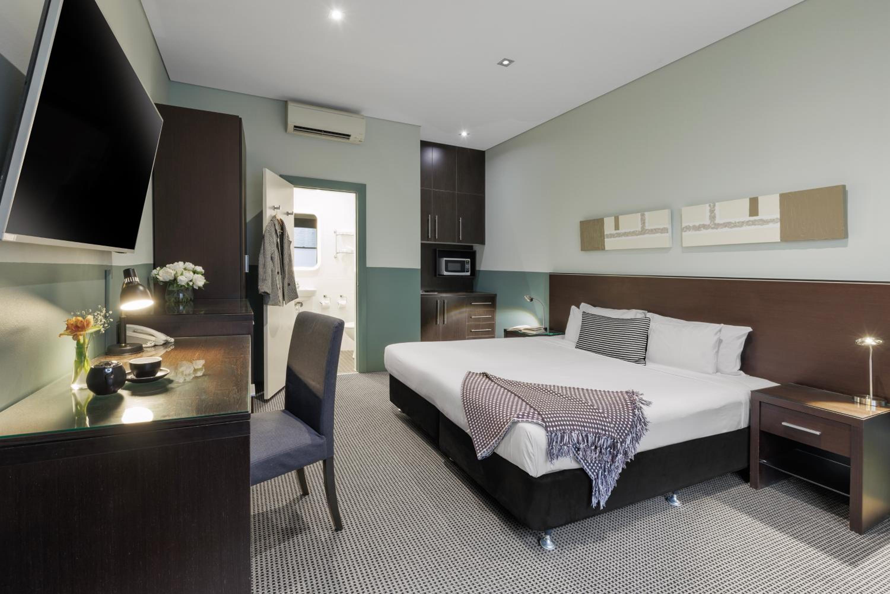 Superior King Room