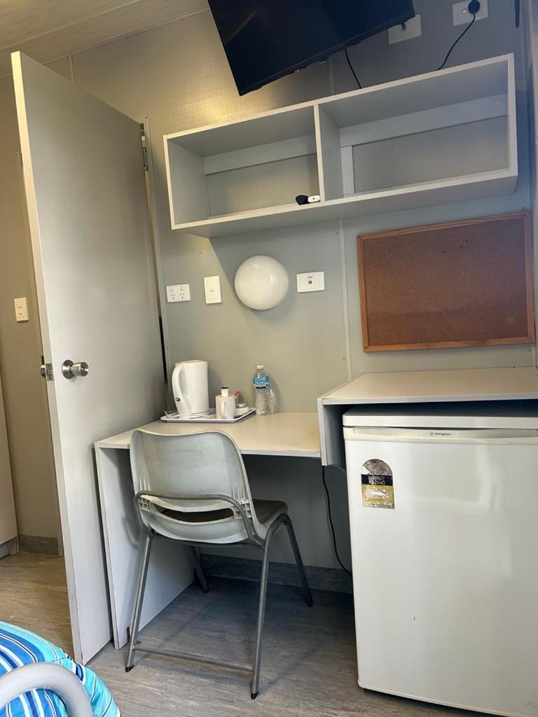 Single Room with Bathroom photo 3