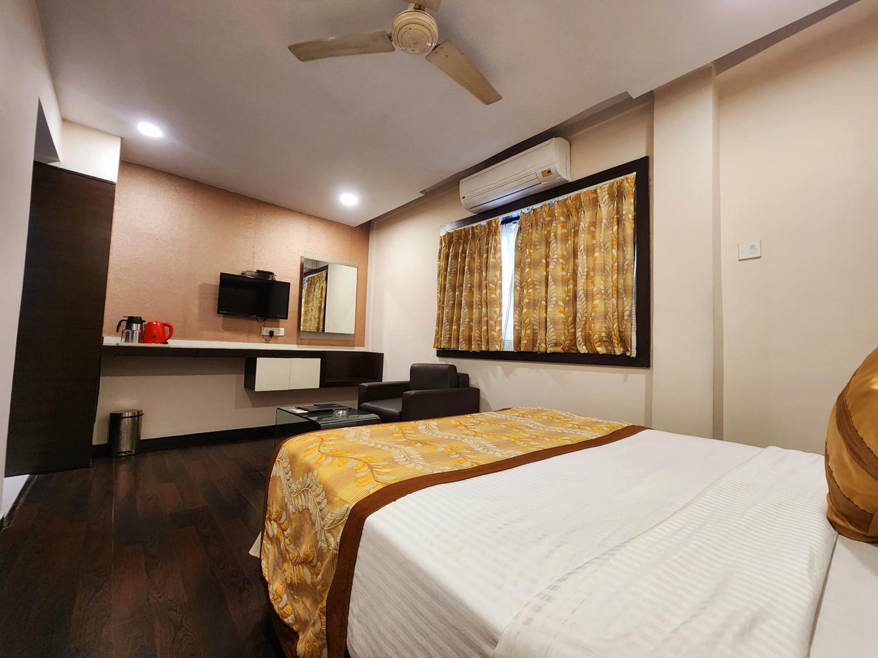 Deluxe Double Room - Photo 2