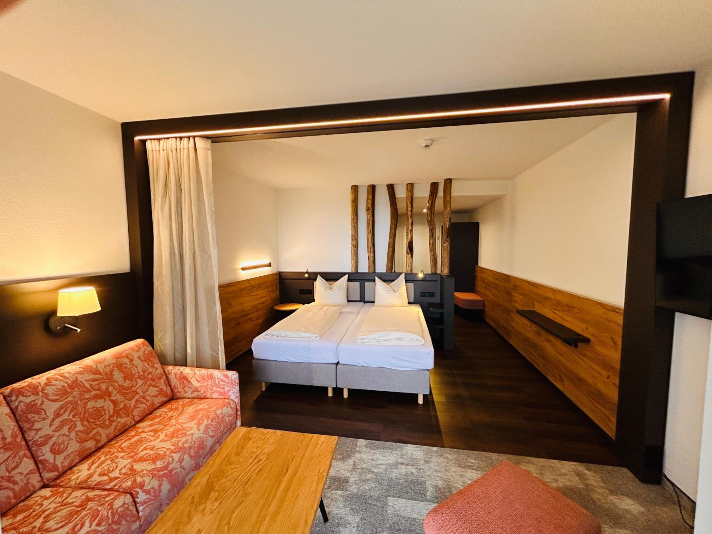 Deluxe Double Room photo 3