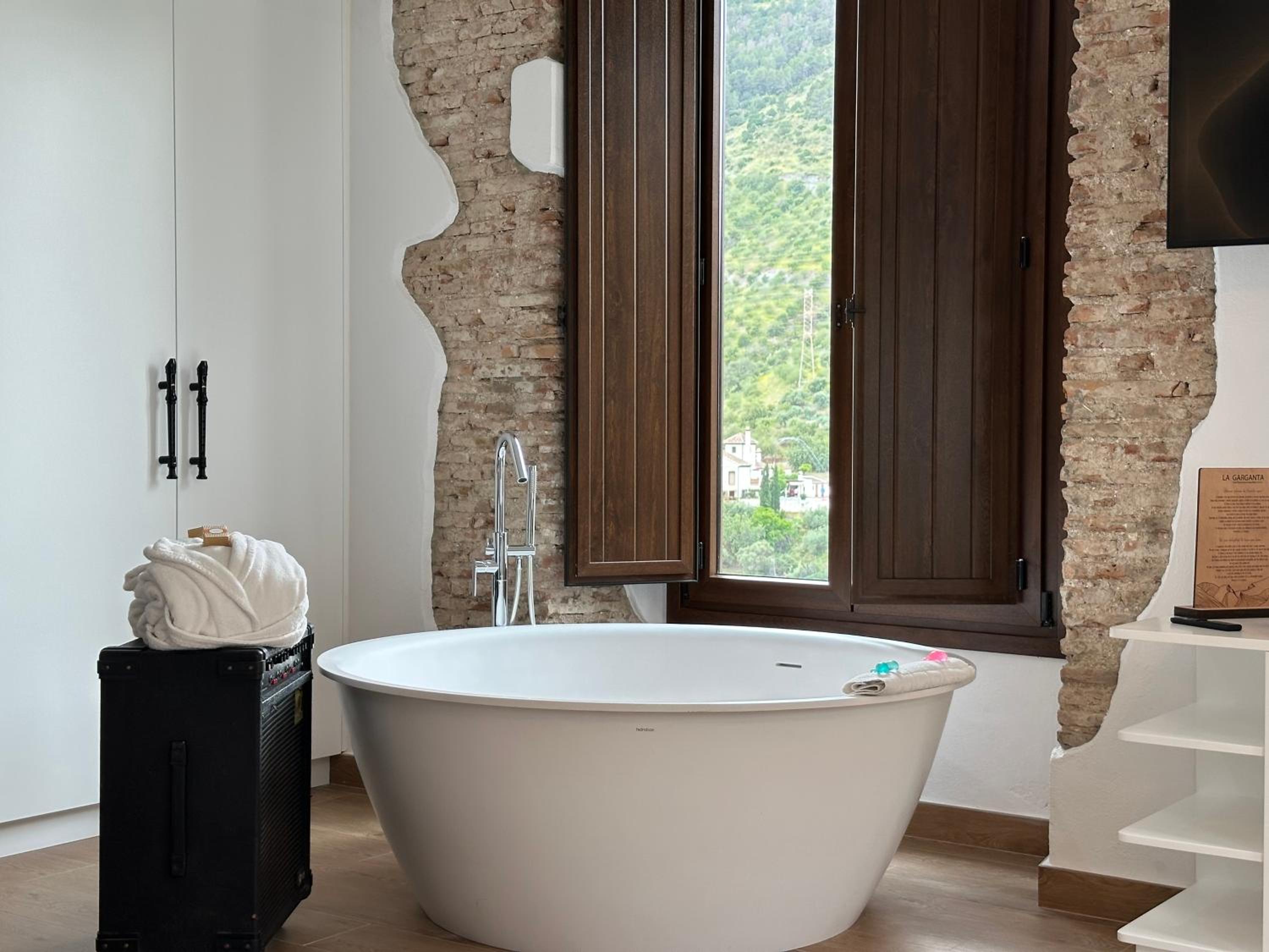 Junior Suite - Photo 1