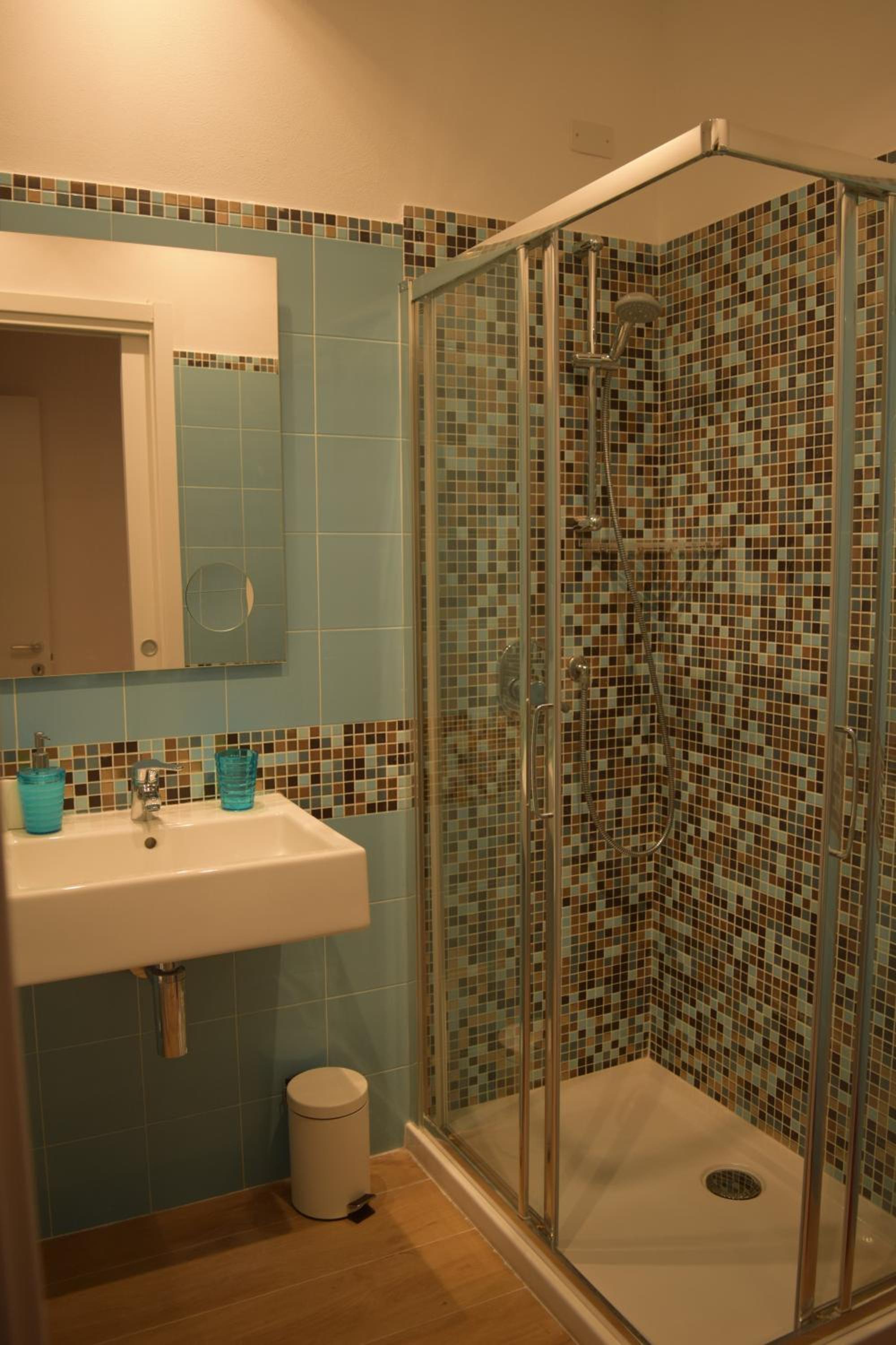 One-Bedroom Apartment - Photo 12
