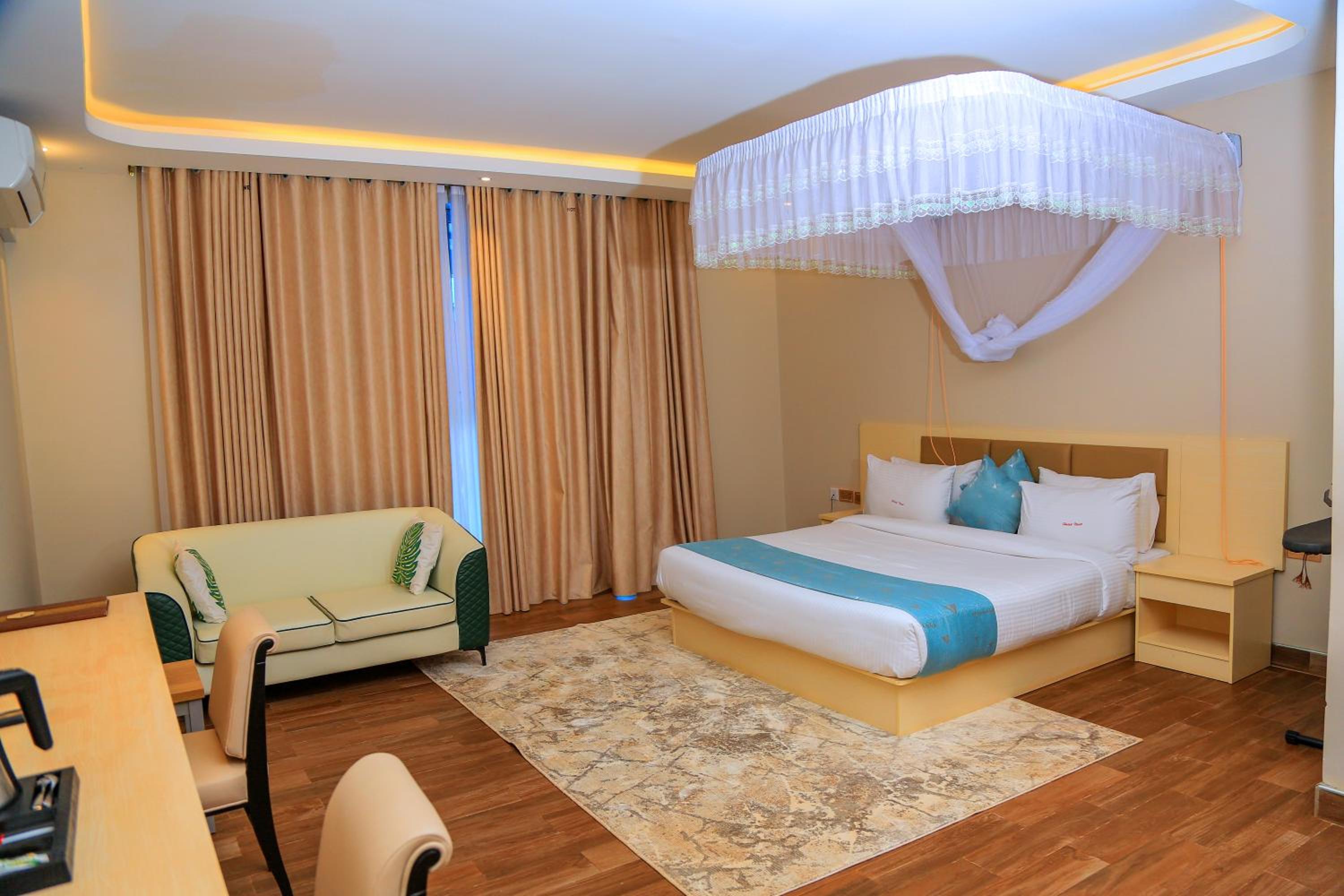 Deluxe King Room