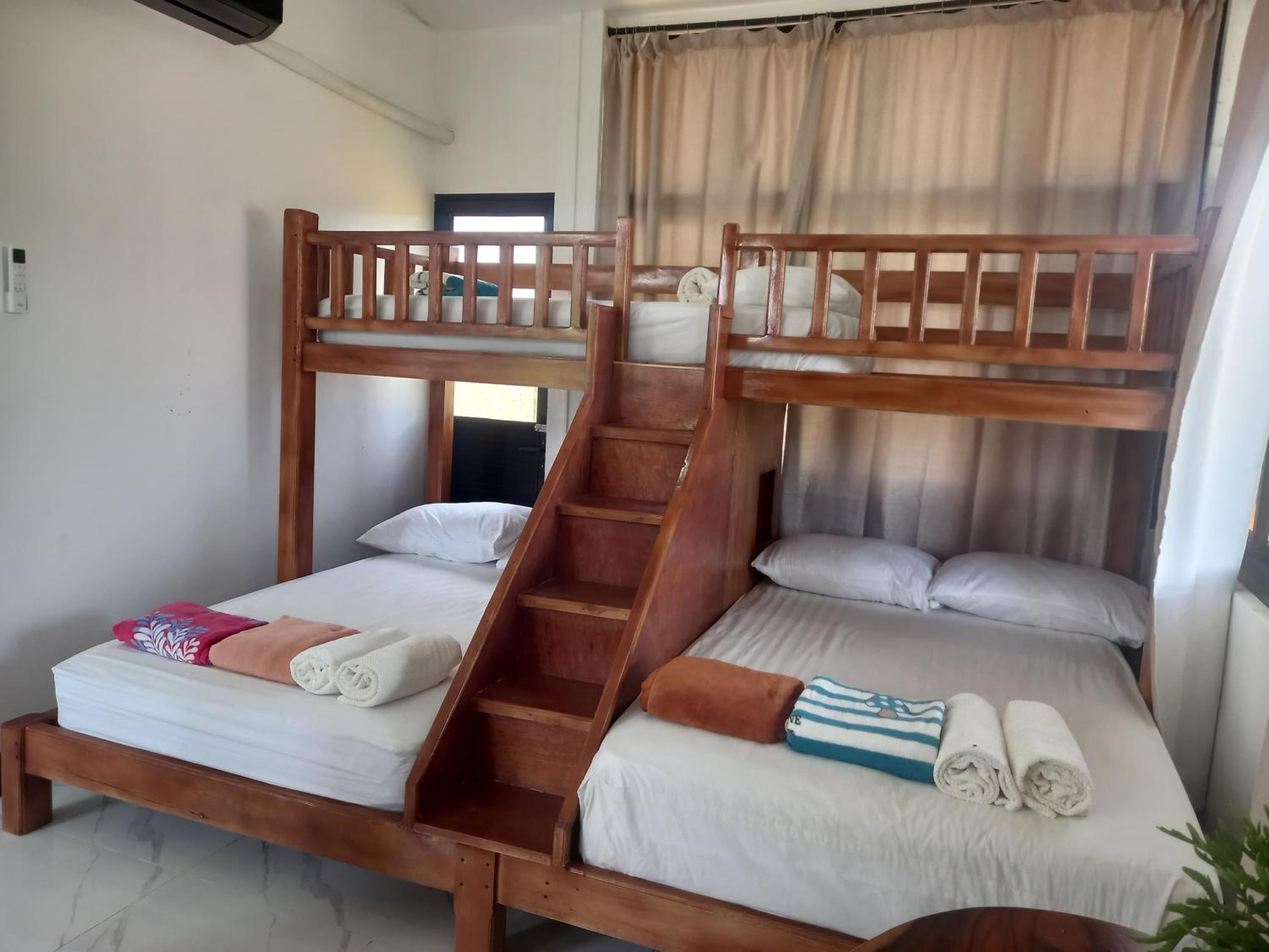 Family Suite with Balcony photo 3