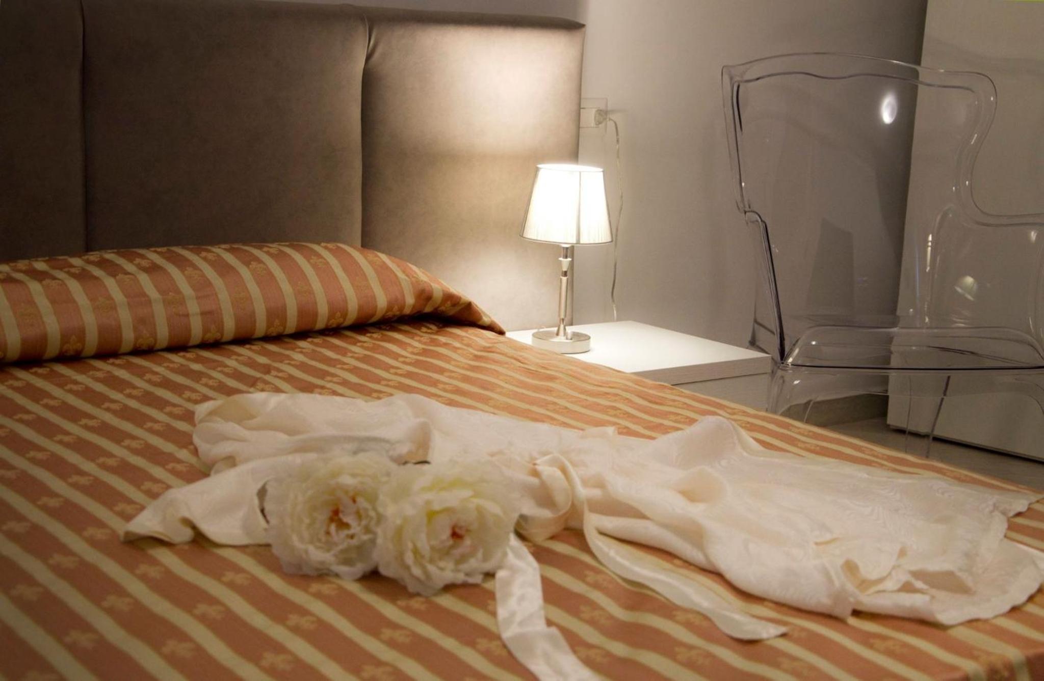 Double Room with Terrace - Photo 11