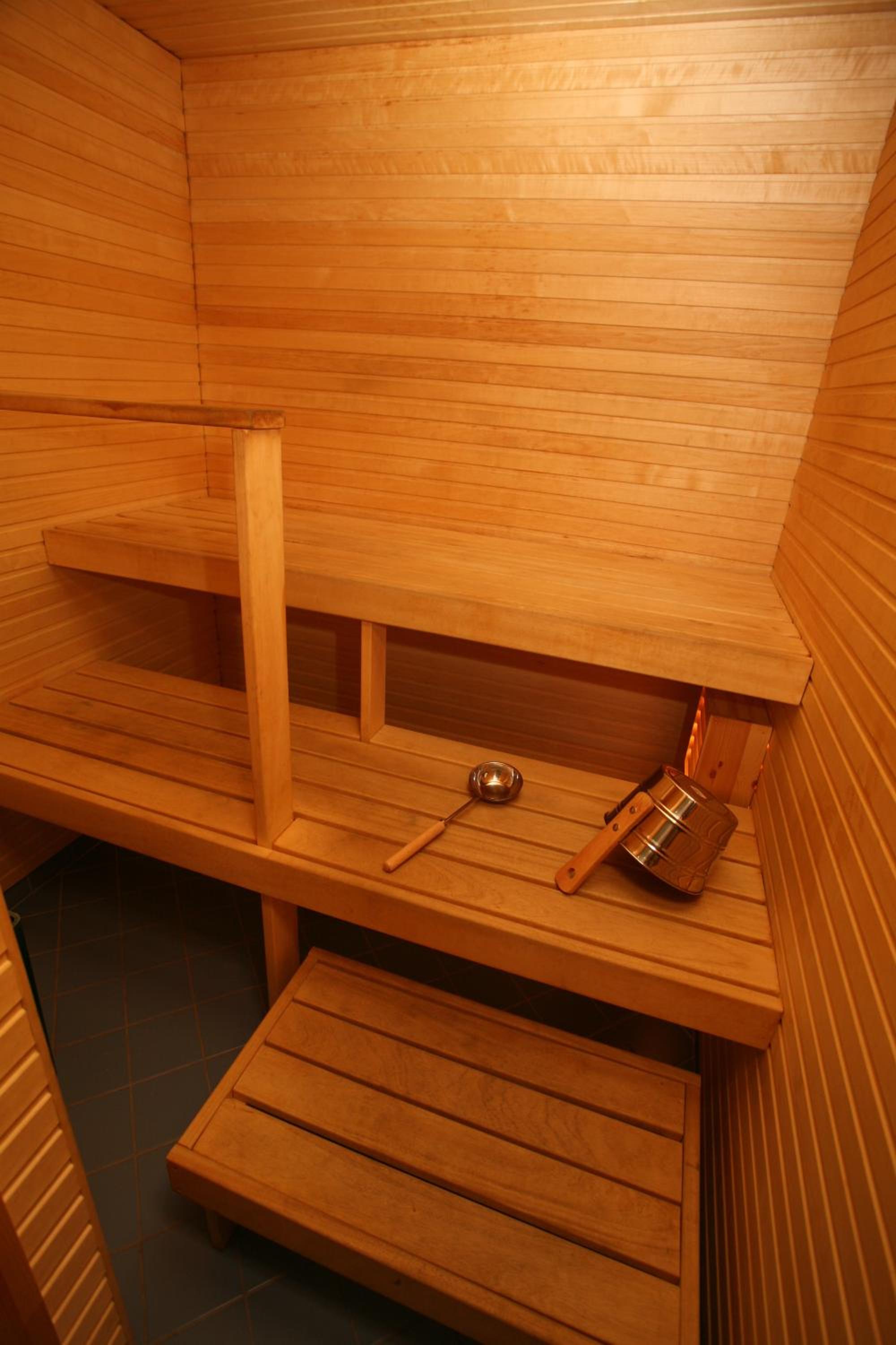 Suite with Sauna - Photo 16