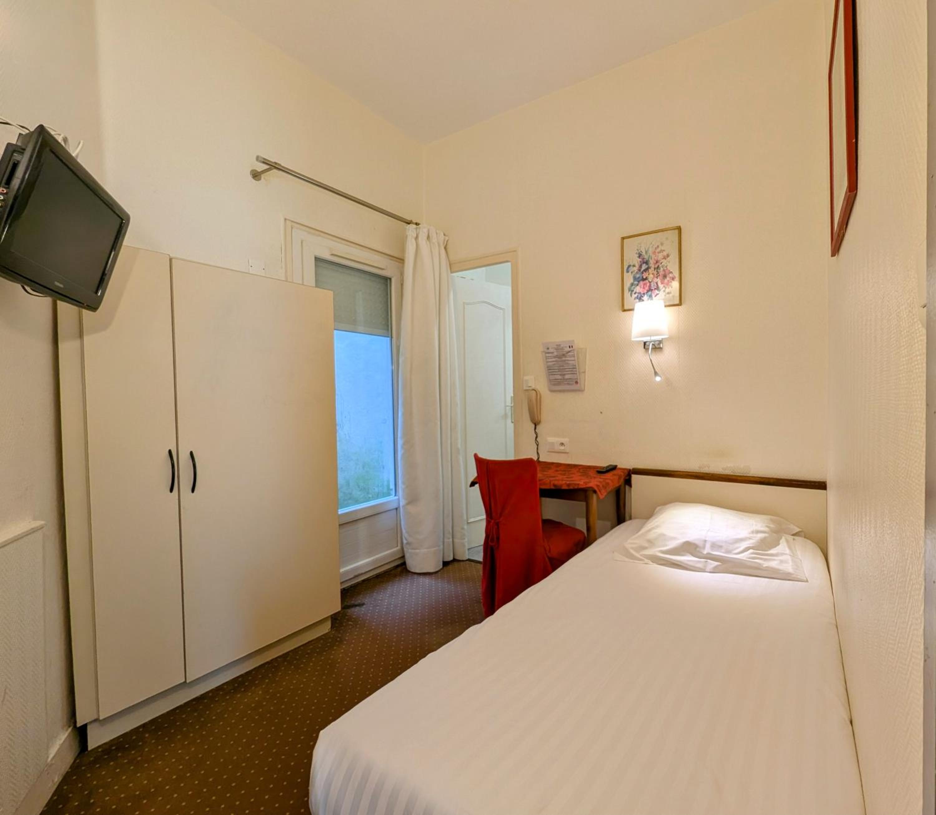 Economy Single Room (No elevator access)