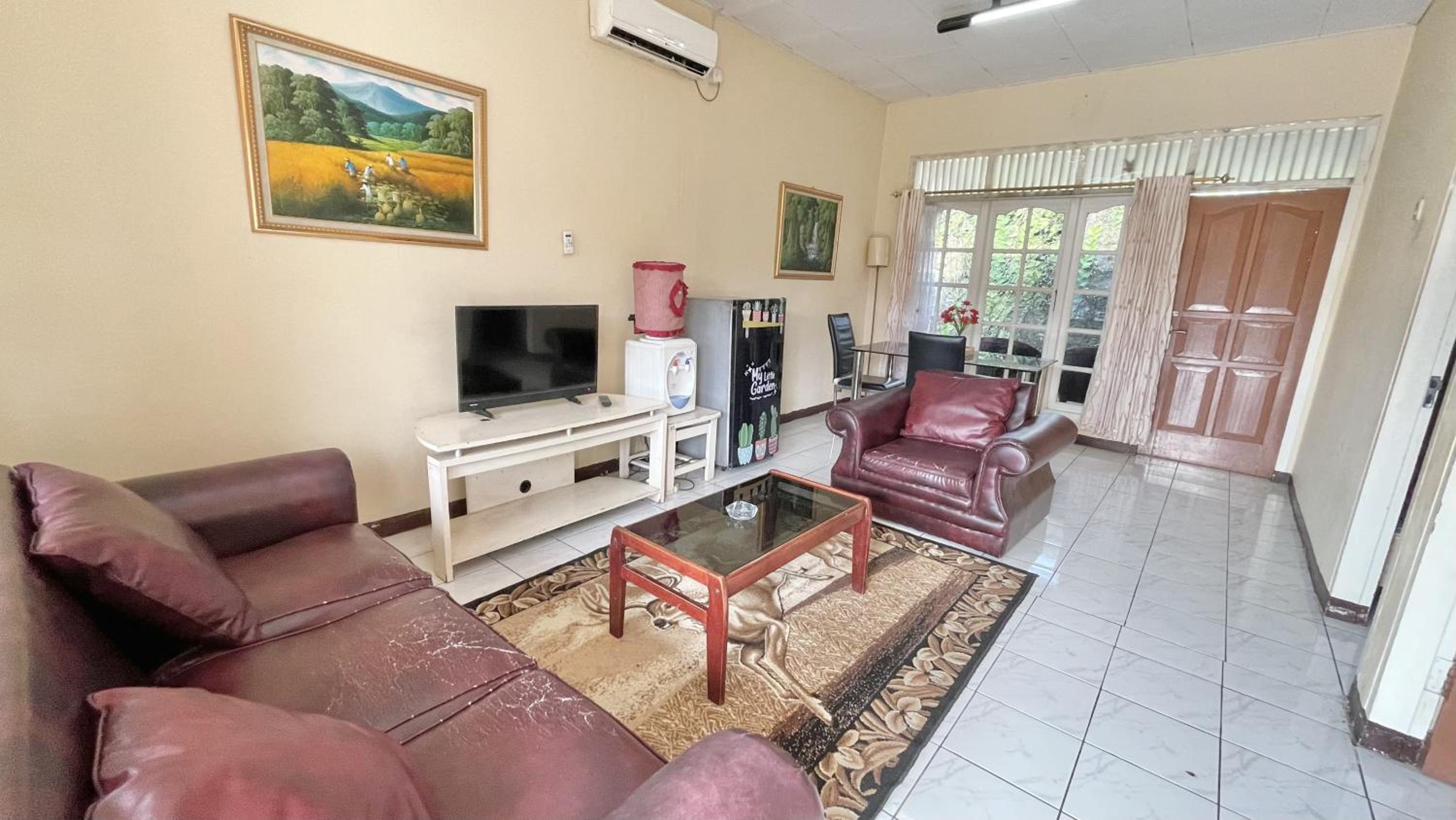 Two-Bedroom Villa - Photo 2