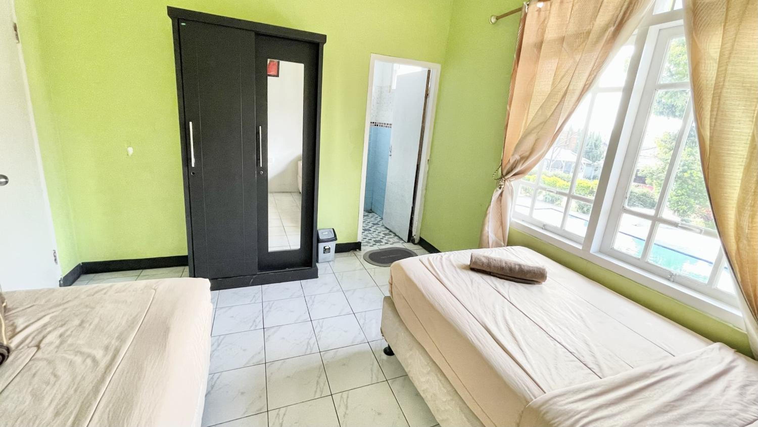 Three-Bedroom Villa - Photo 1