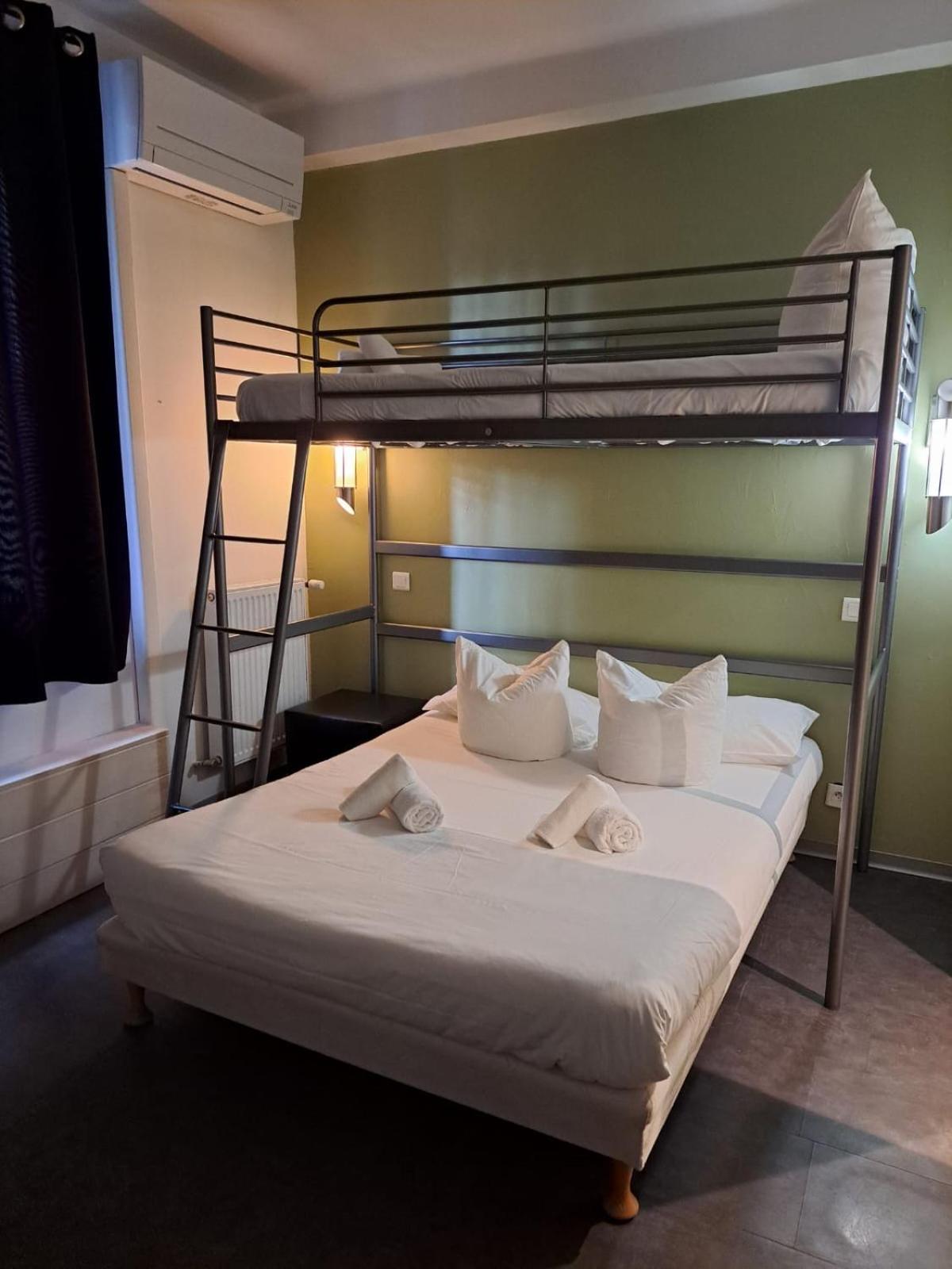 Classic Triple Room