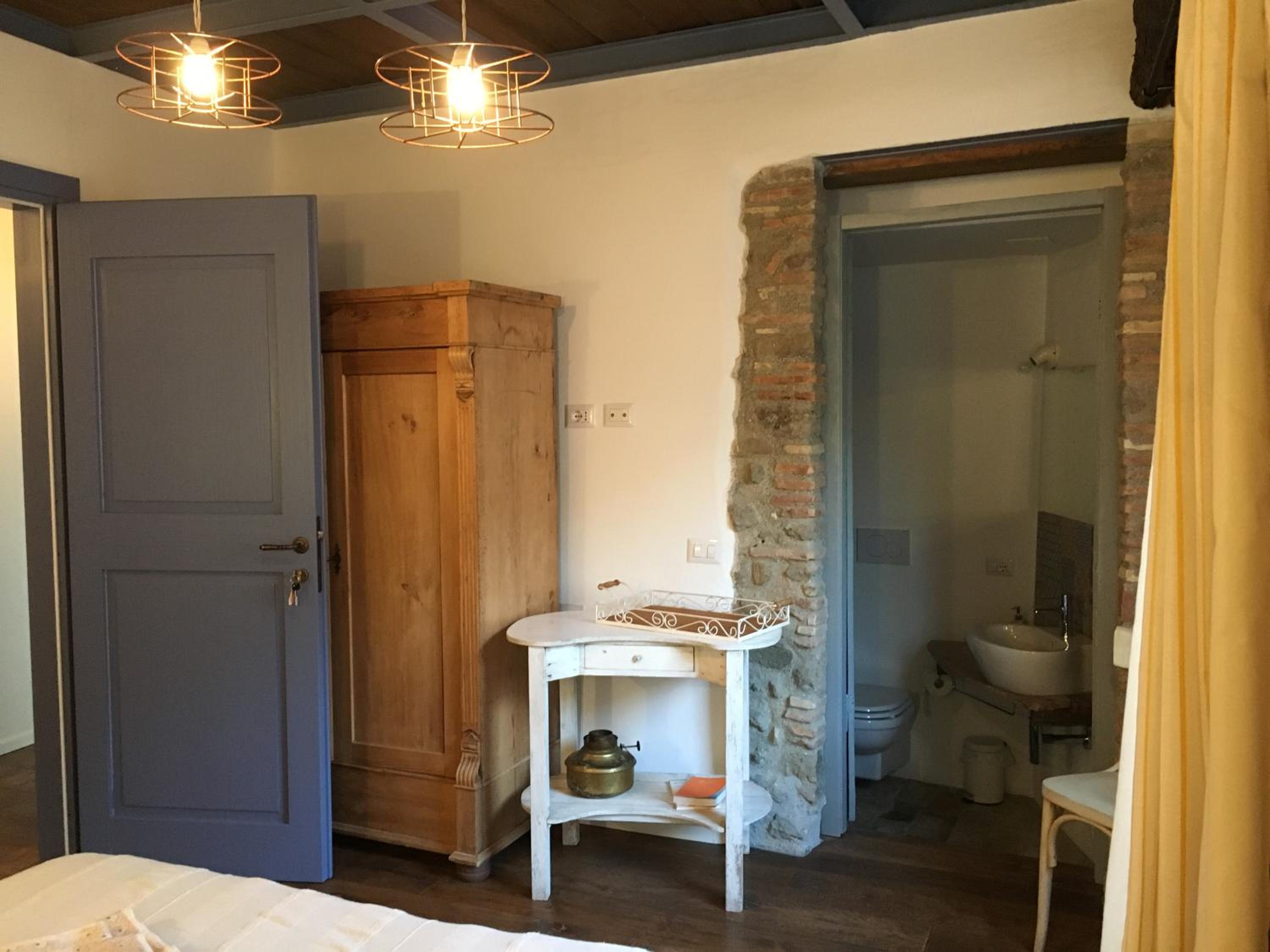 Standard Double Room - Photo 3