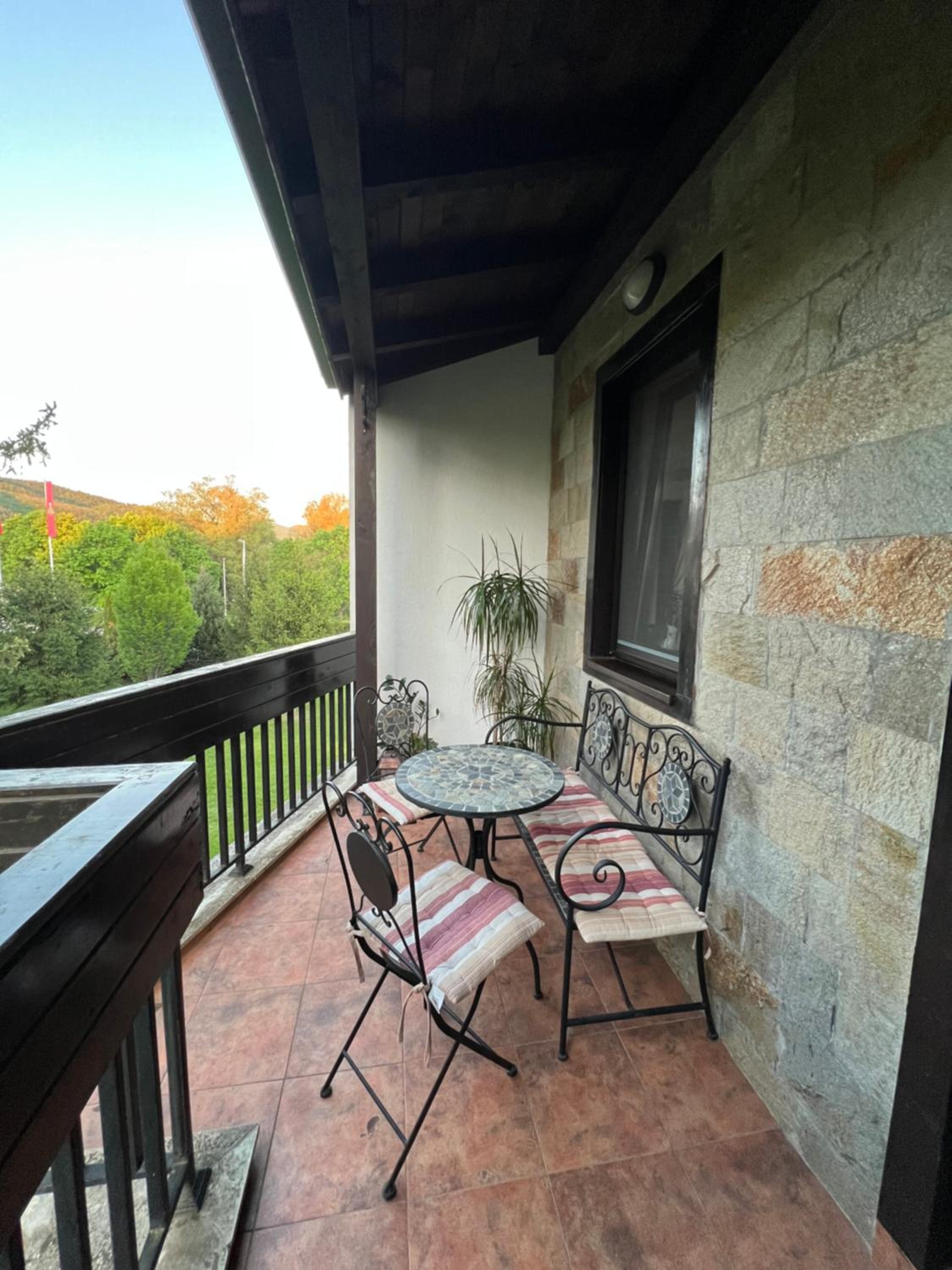 Apartment with View and Balcony photo 2