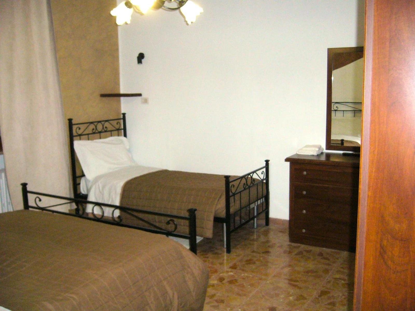 Classic Triple Room photo 3