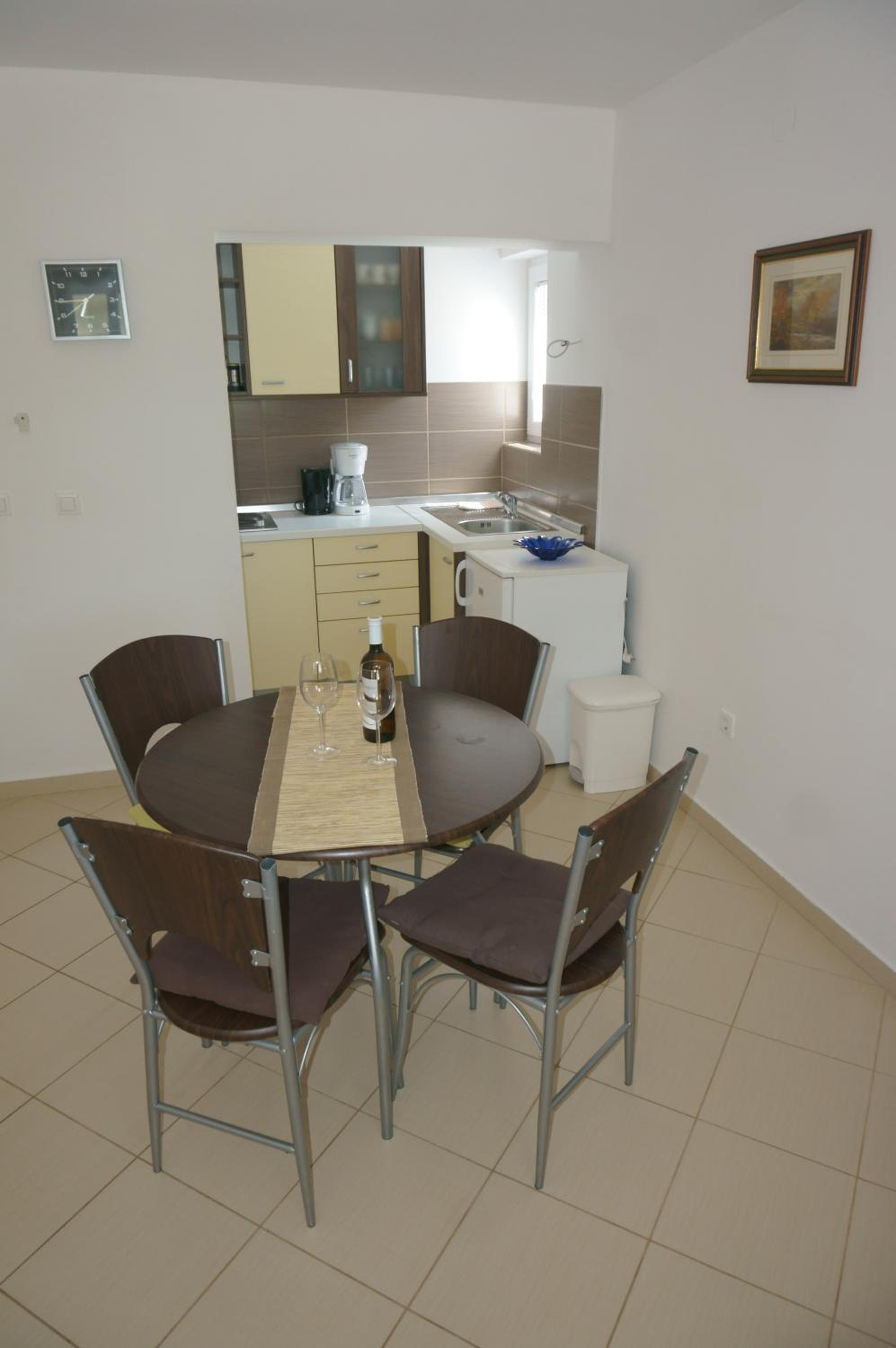 Two-Bedroom Apartment - Photo 9