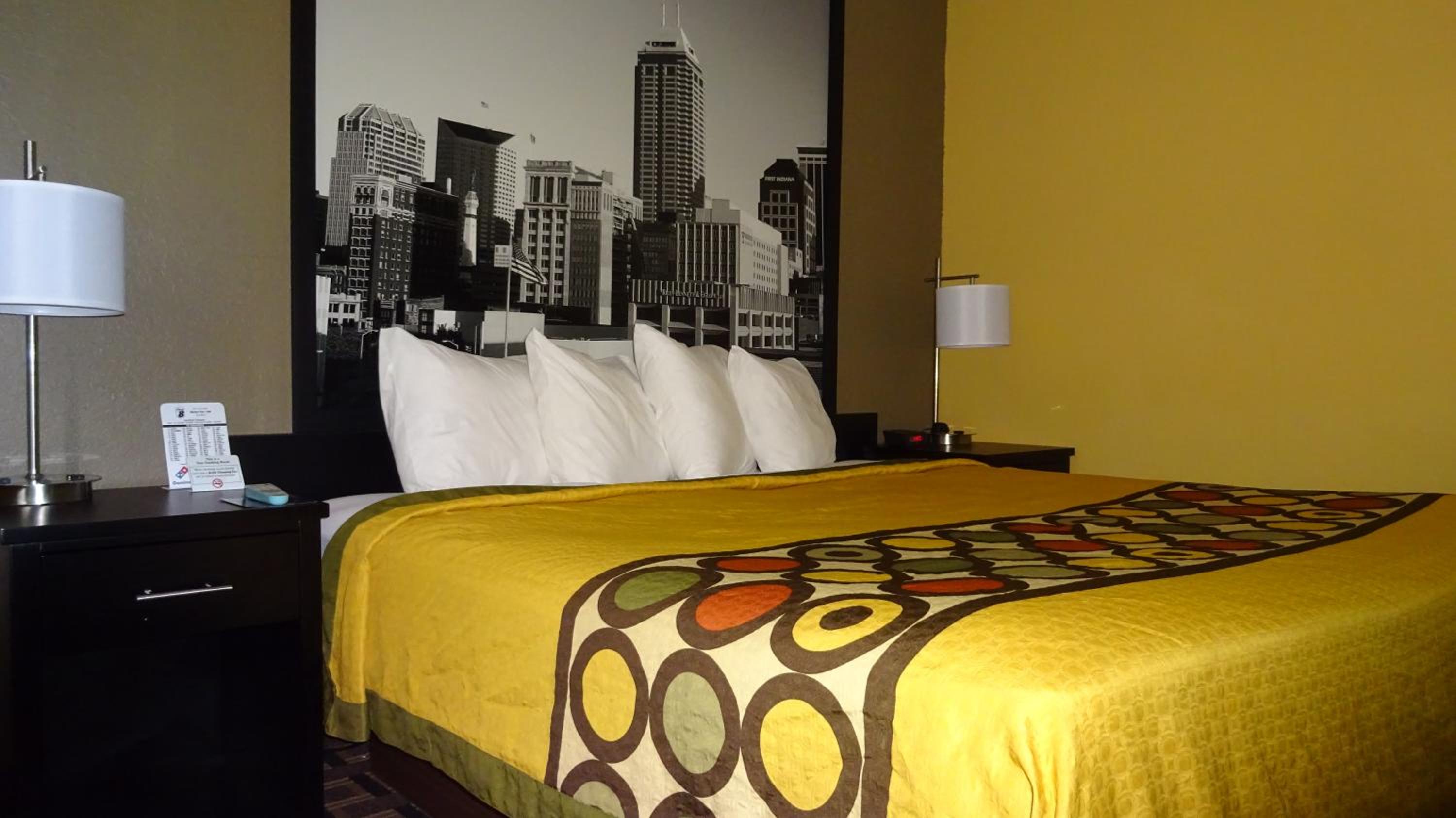 King Room - Non-Smoking - Photo 1