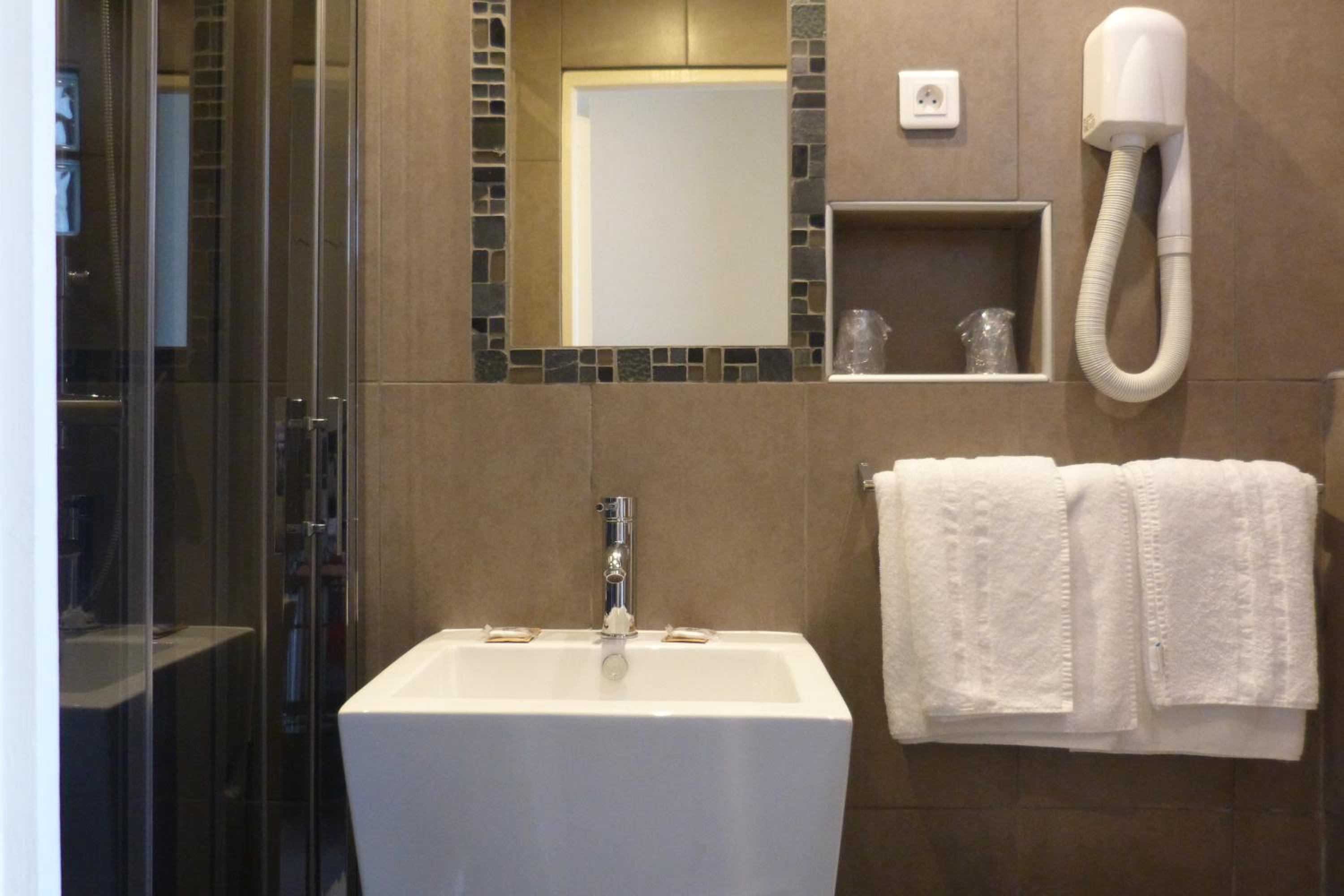 Superior Double Room - Photo 5
