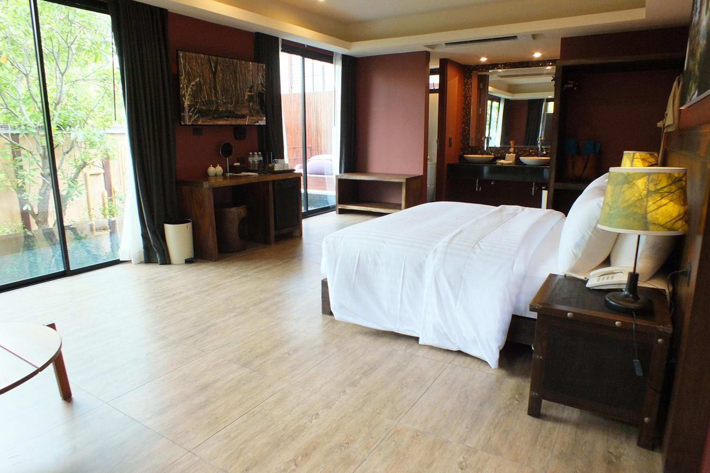Villa with Private Pool - Photo 3