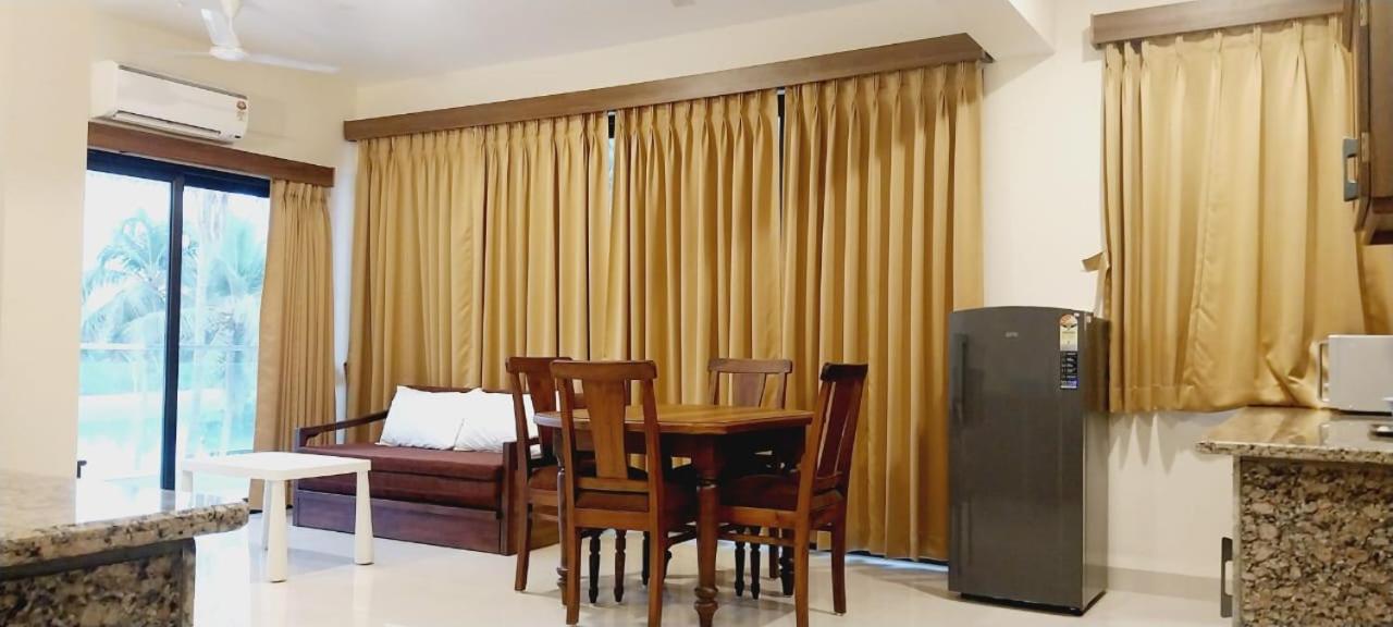 Deluxe Family Room - Photo 2
