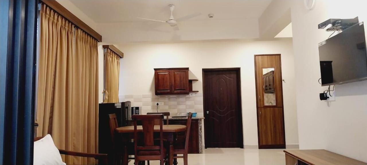 Deluxe Family Room - Photo 3