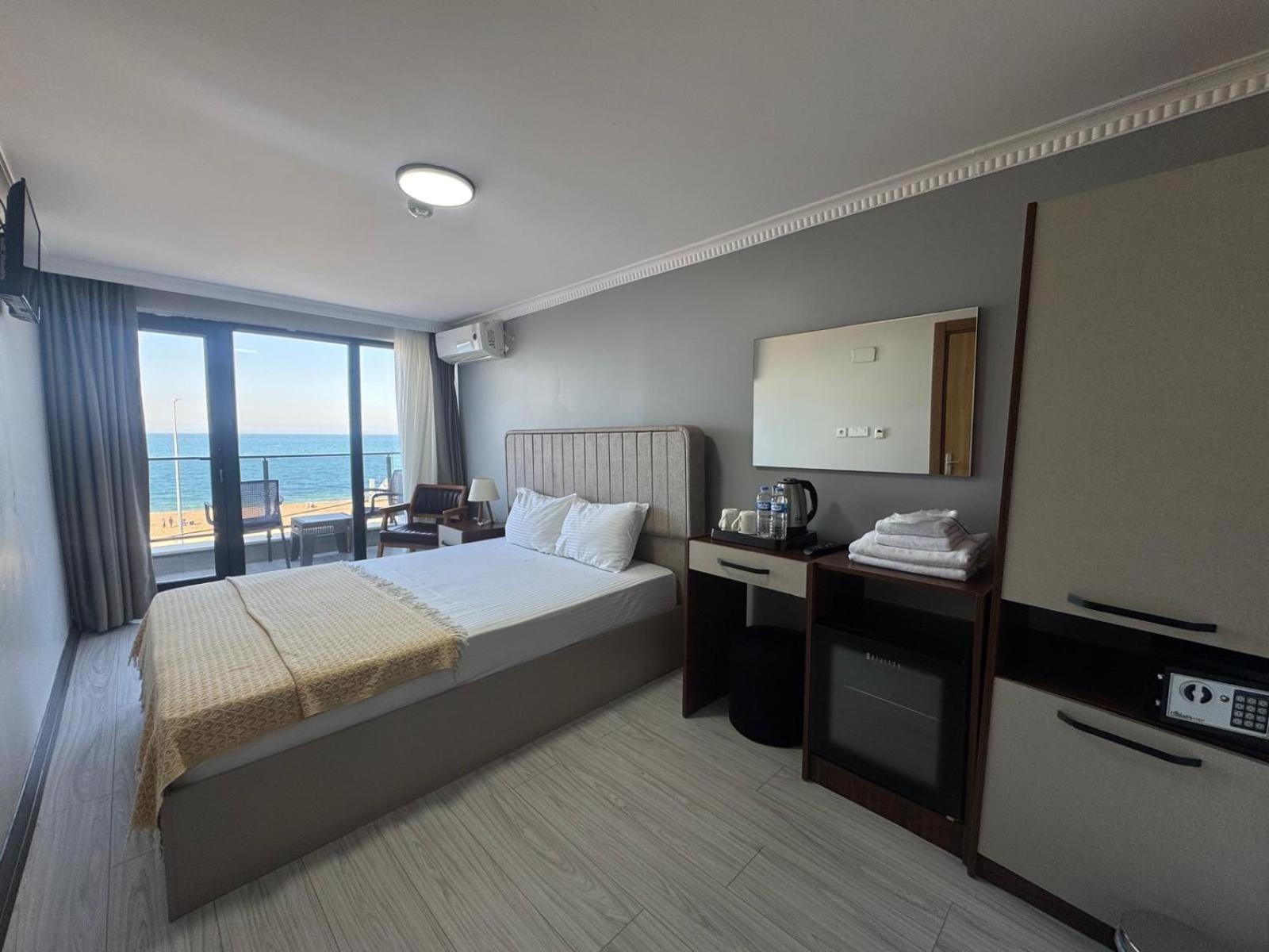 Deluxe Double Room with Sea View