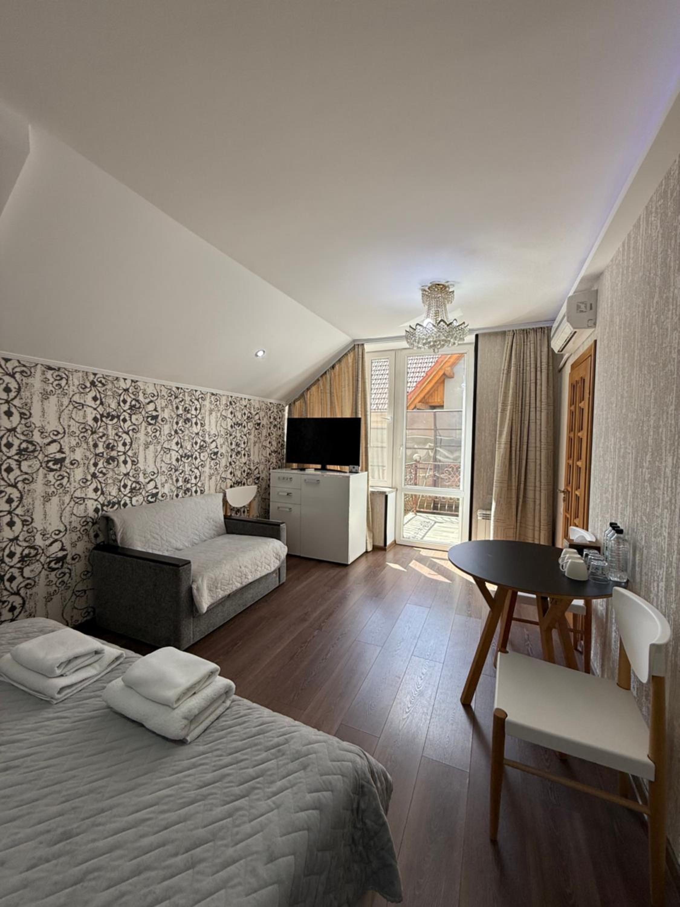 One-Bedroom Apartment with Spa Bath photo 3