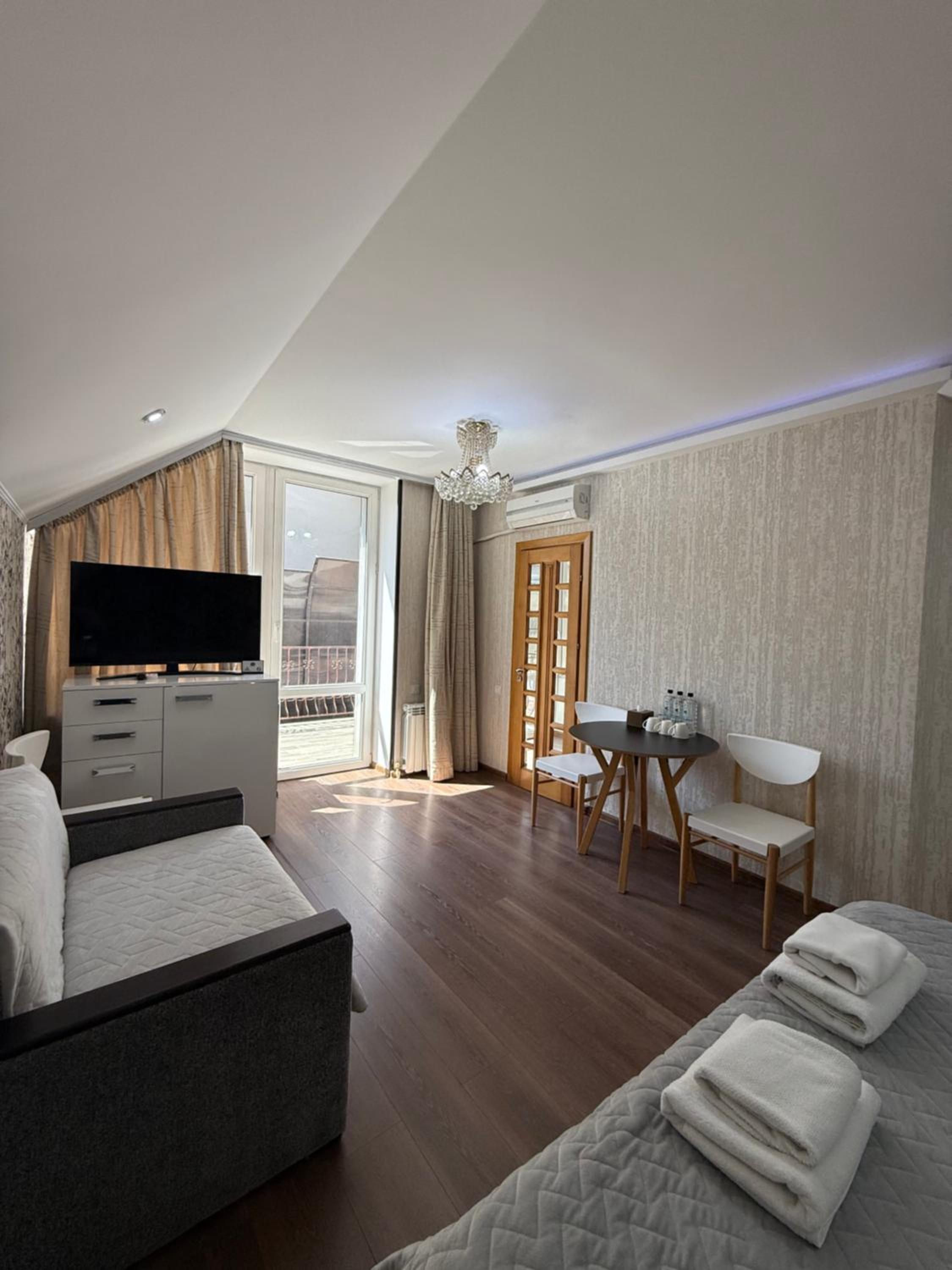One-Bedroom Apartment with Spa Bath photo 1