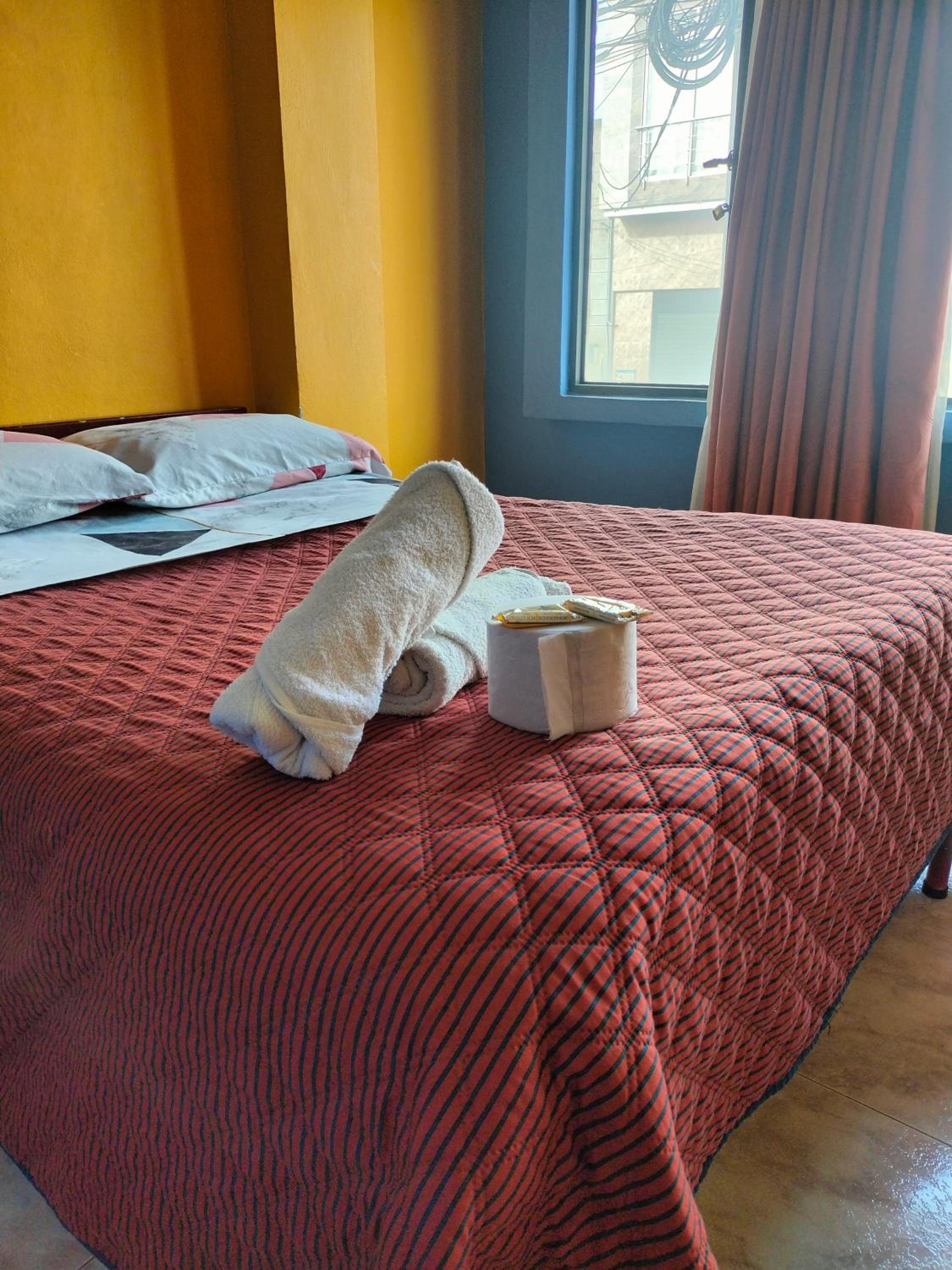 Standard Queen Room photo 2