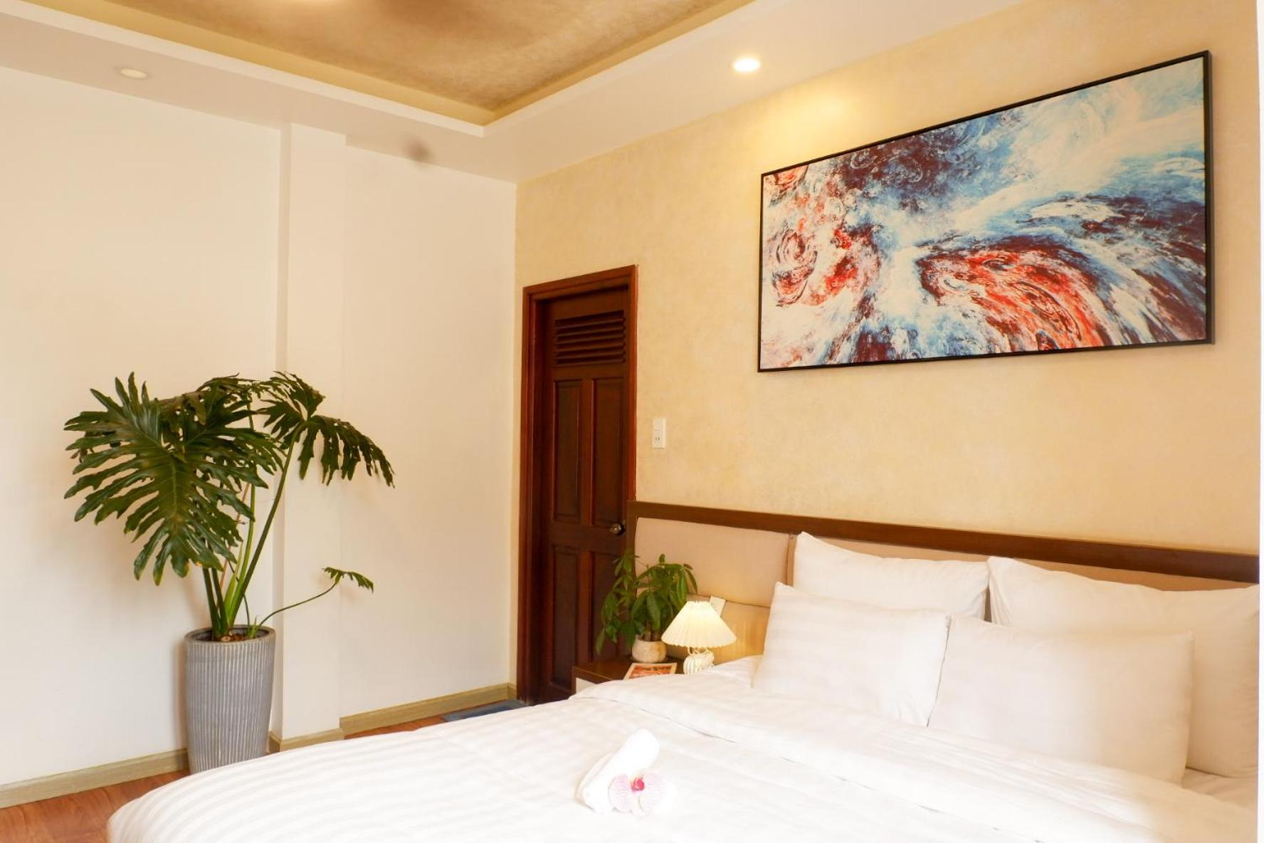 Deluxe Double Room With Bath photo 3