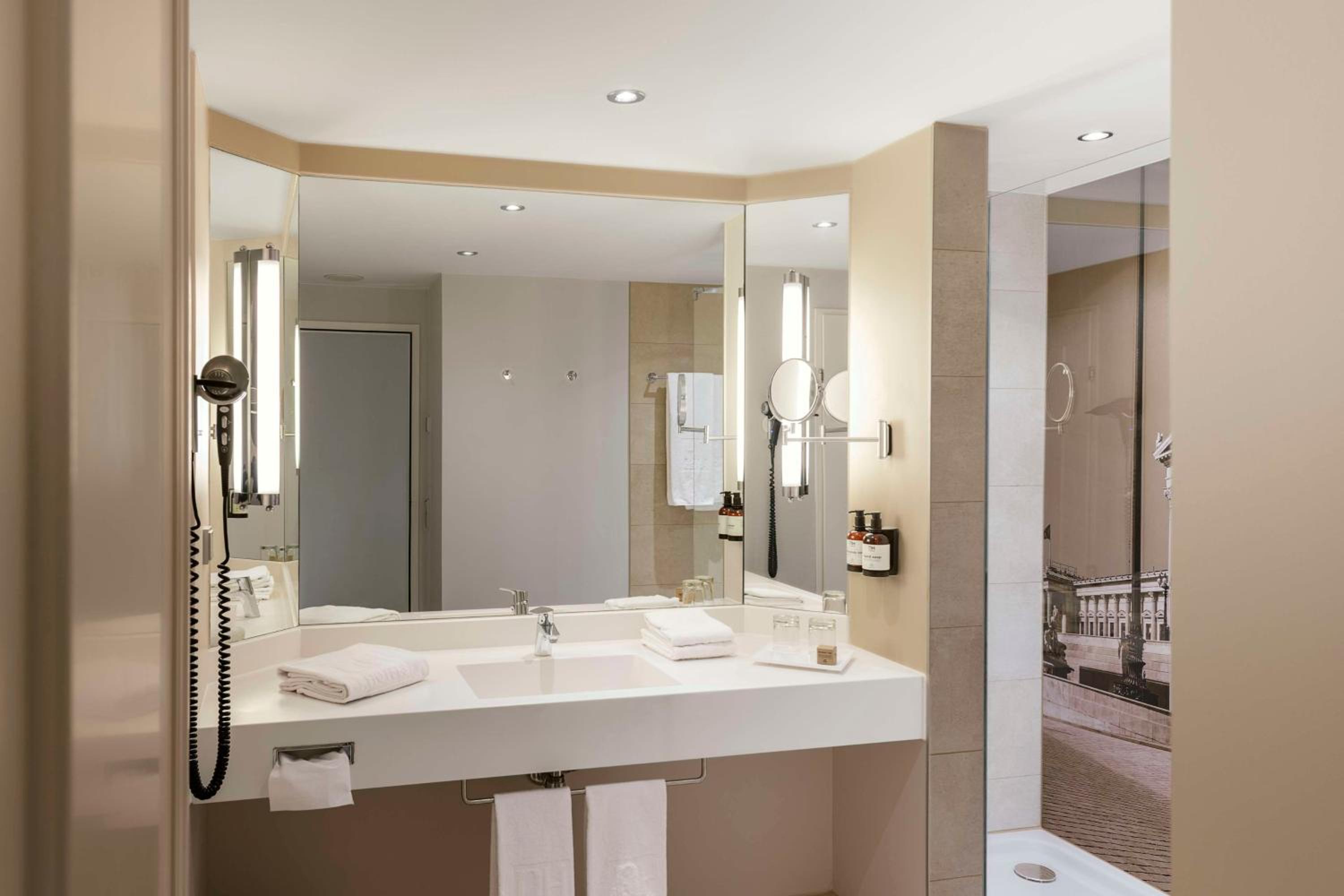 Premium Double or Twin Room with Extra Bed - Photo 1