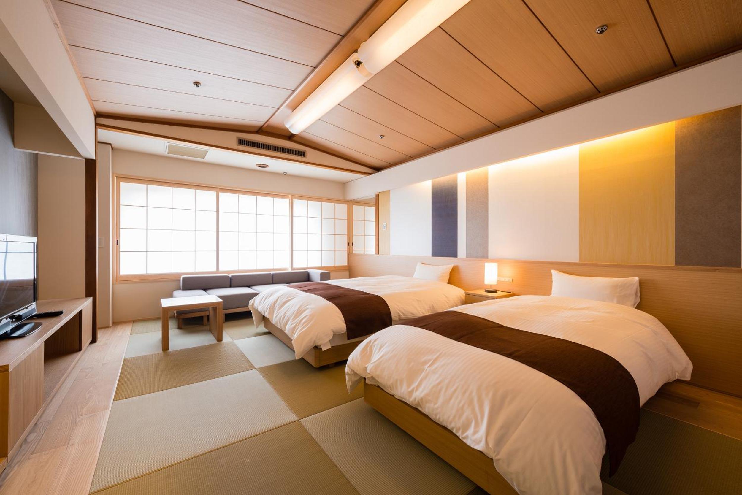 Twin Room with Tatami Floor - Non-Smoking - Japanese Kaiseki Dinner