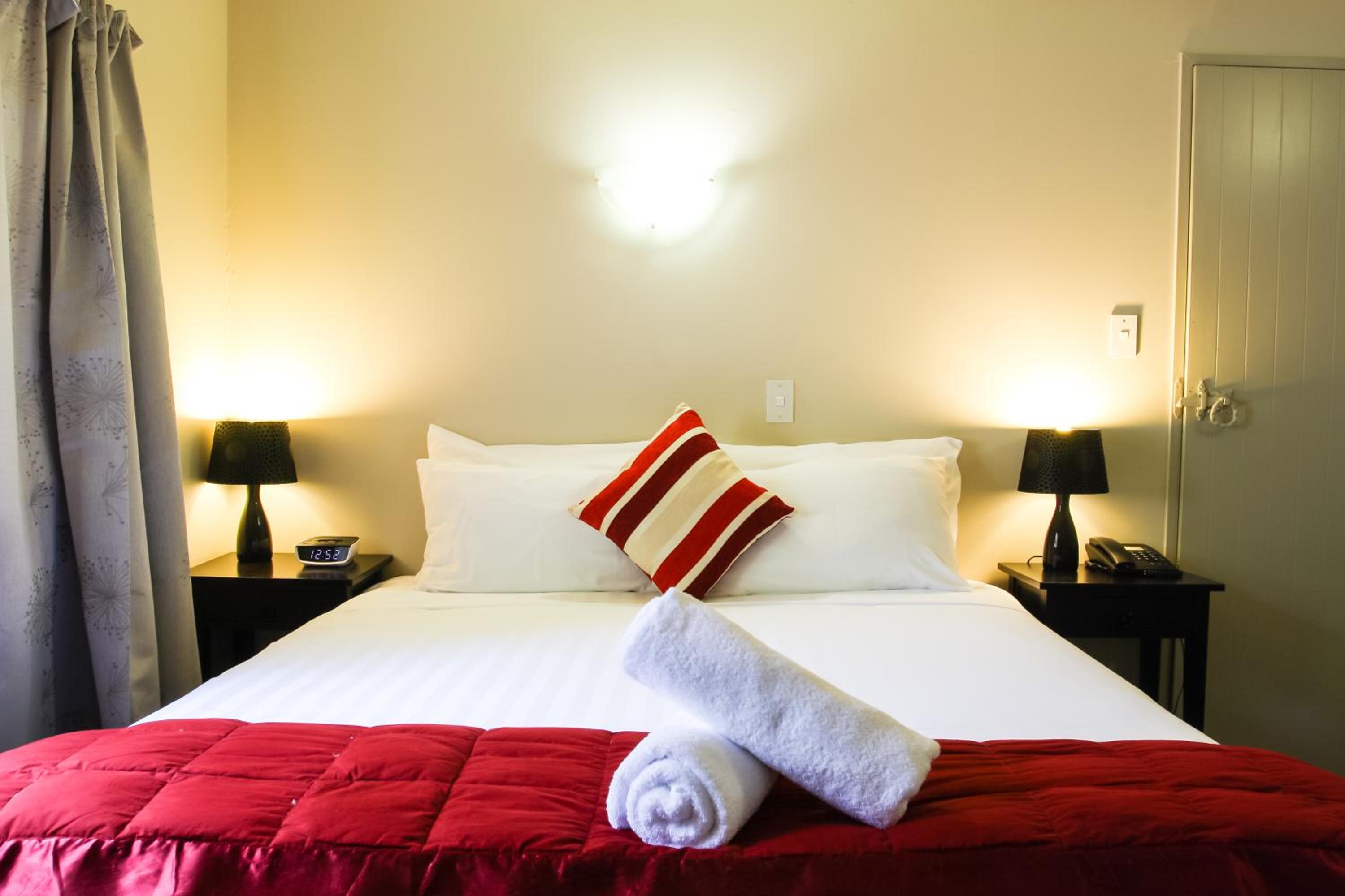 One-Bedroom Apartment - Photo 7