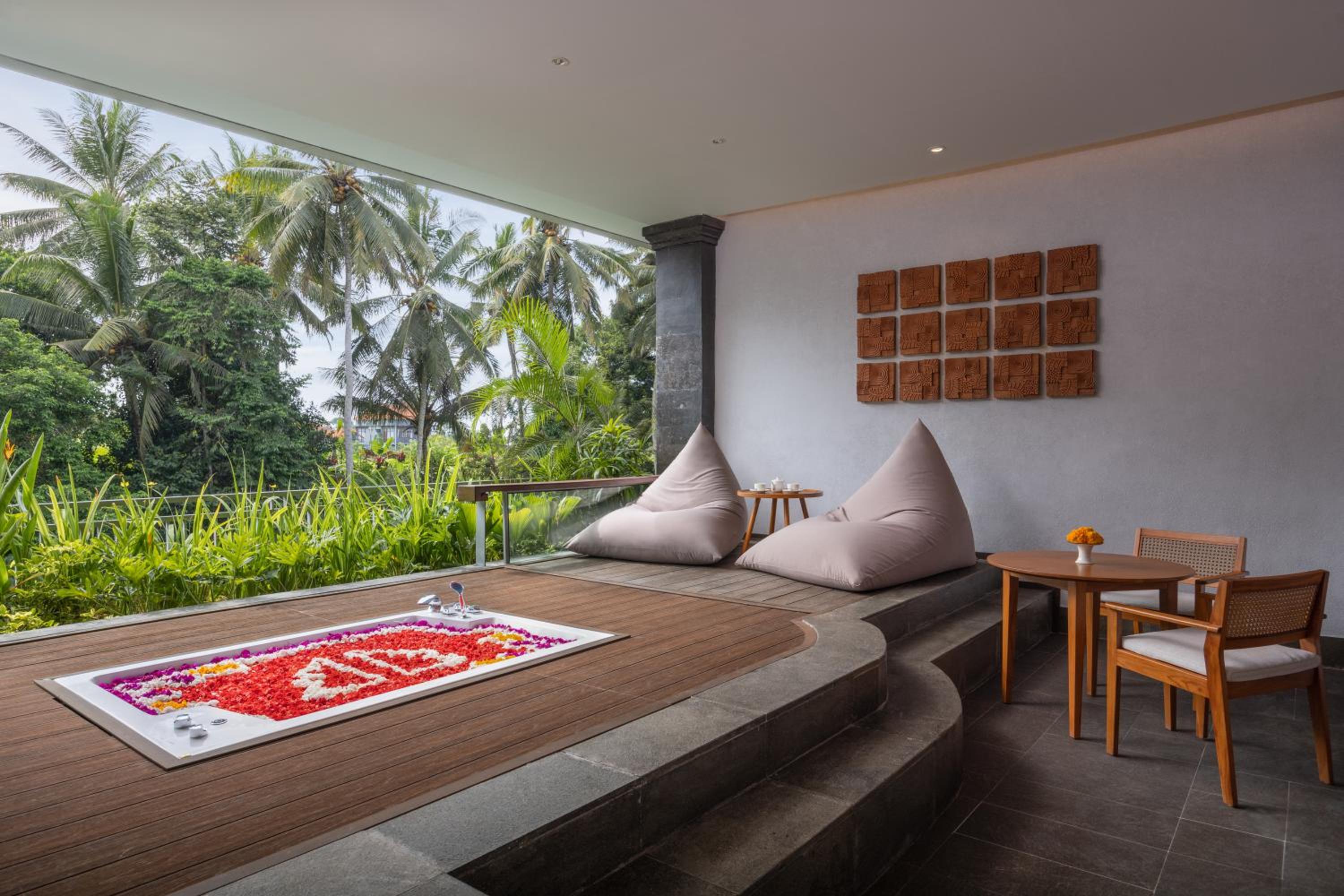 Premium Suite with Jacuzzi